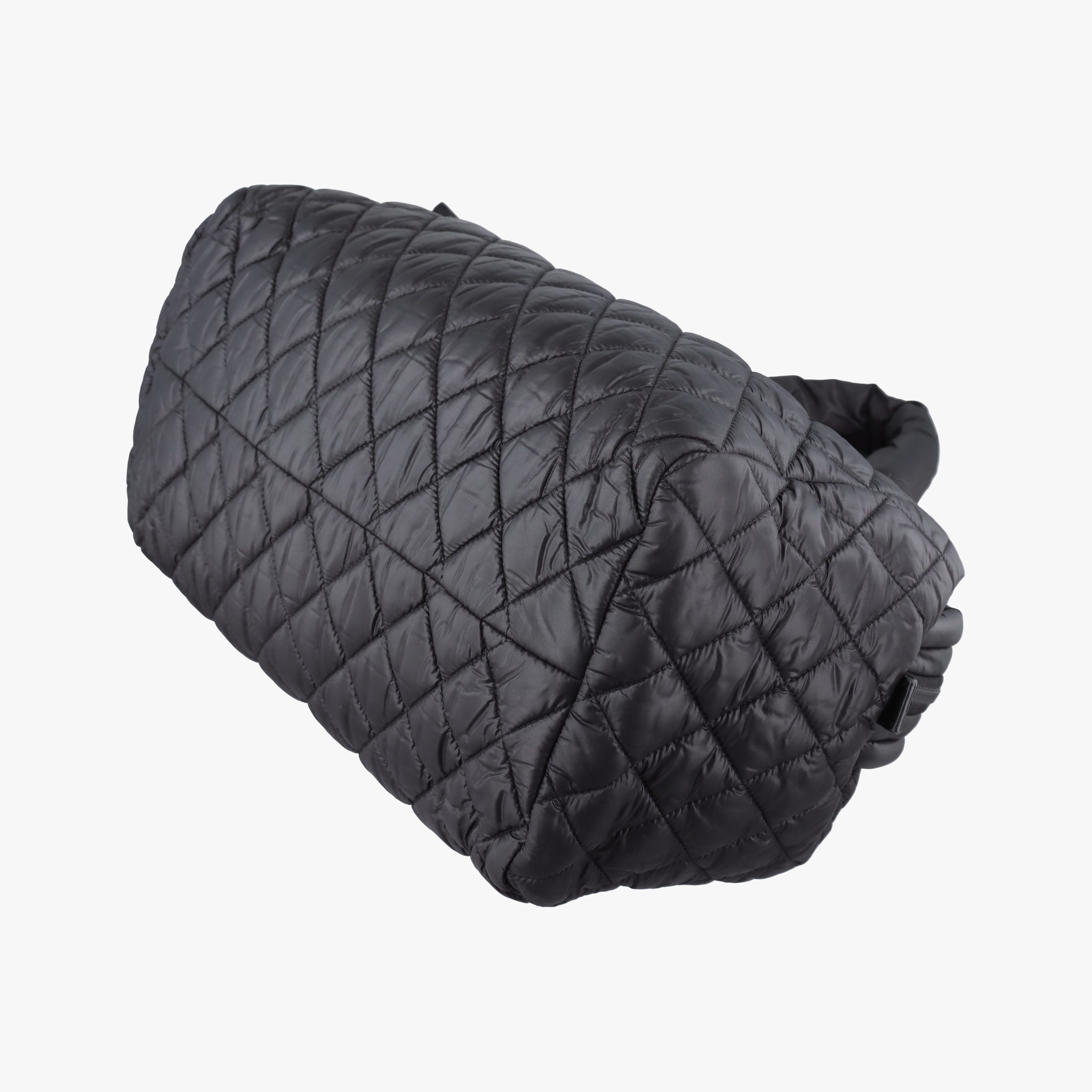 Pre-owned Chanel Cococoon Quilting Black Nylon×Leather A47107 handbag | stylenewstar