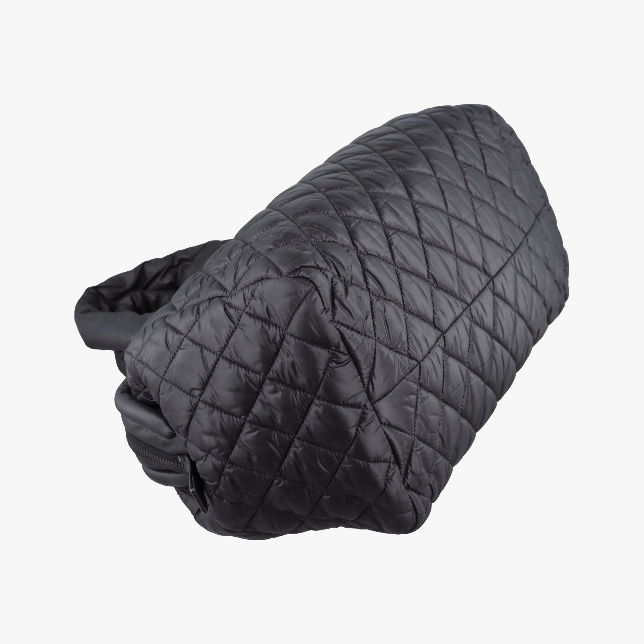 Pre-owned Chanel Cococoon Quilting Black Nylon×Leather A47107 handbag | stylenewstar