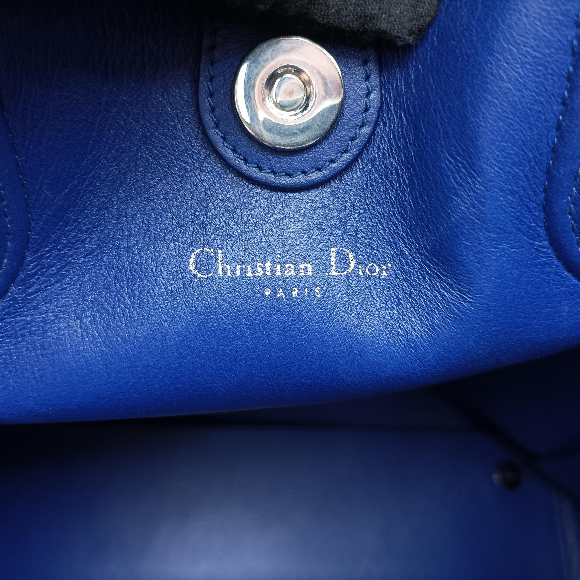 Pre-owned Christian Dior Addict Blue Leather  handbag | stylenewstar