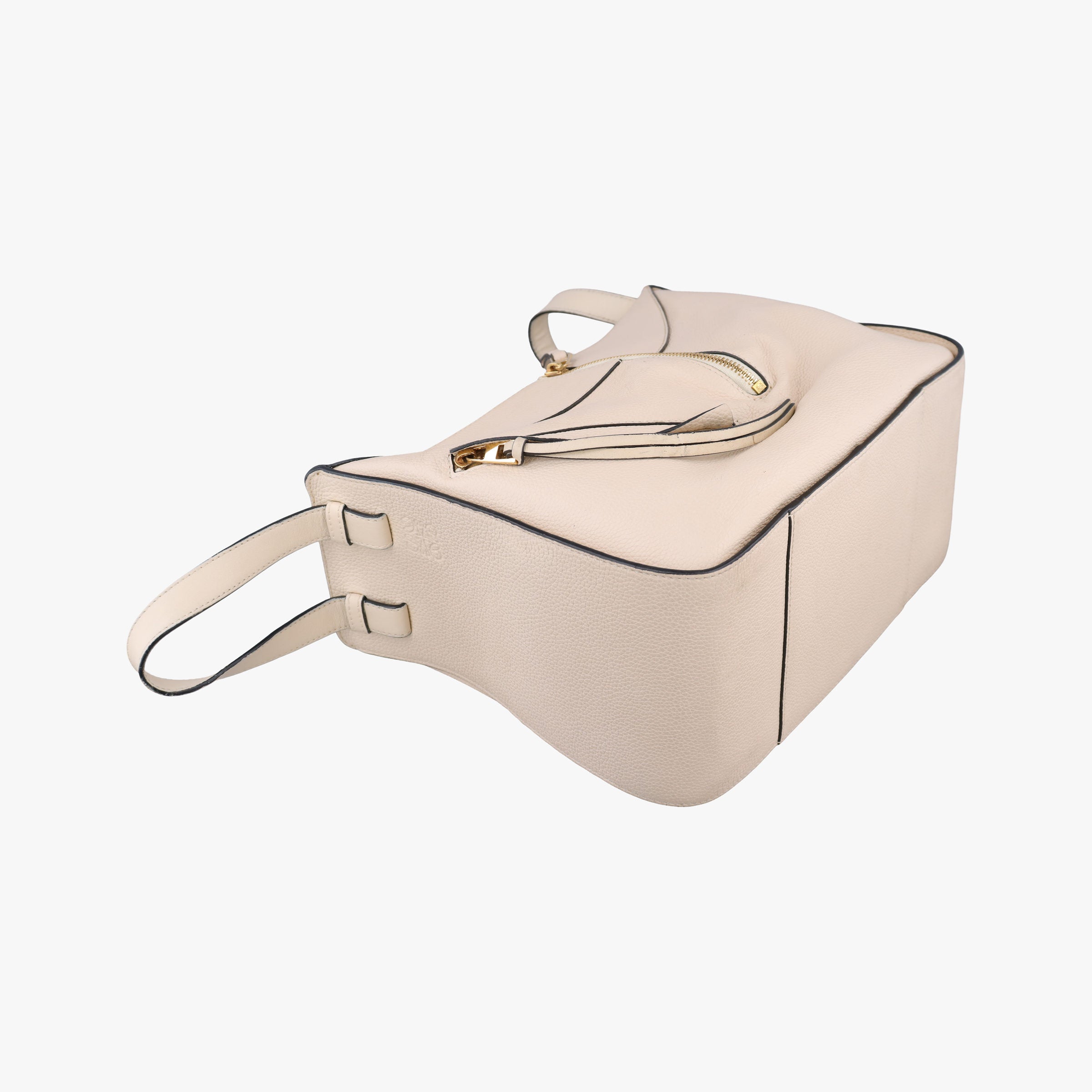 Secondhand Loewe Hammock Beige Leather  handbag | stylenewstar