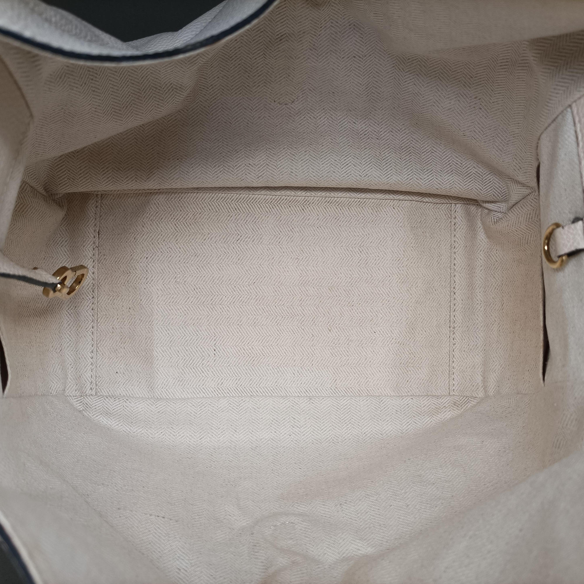 Secondhand Loewe Hammock Beige Leather  handbag | stylenewstar