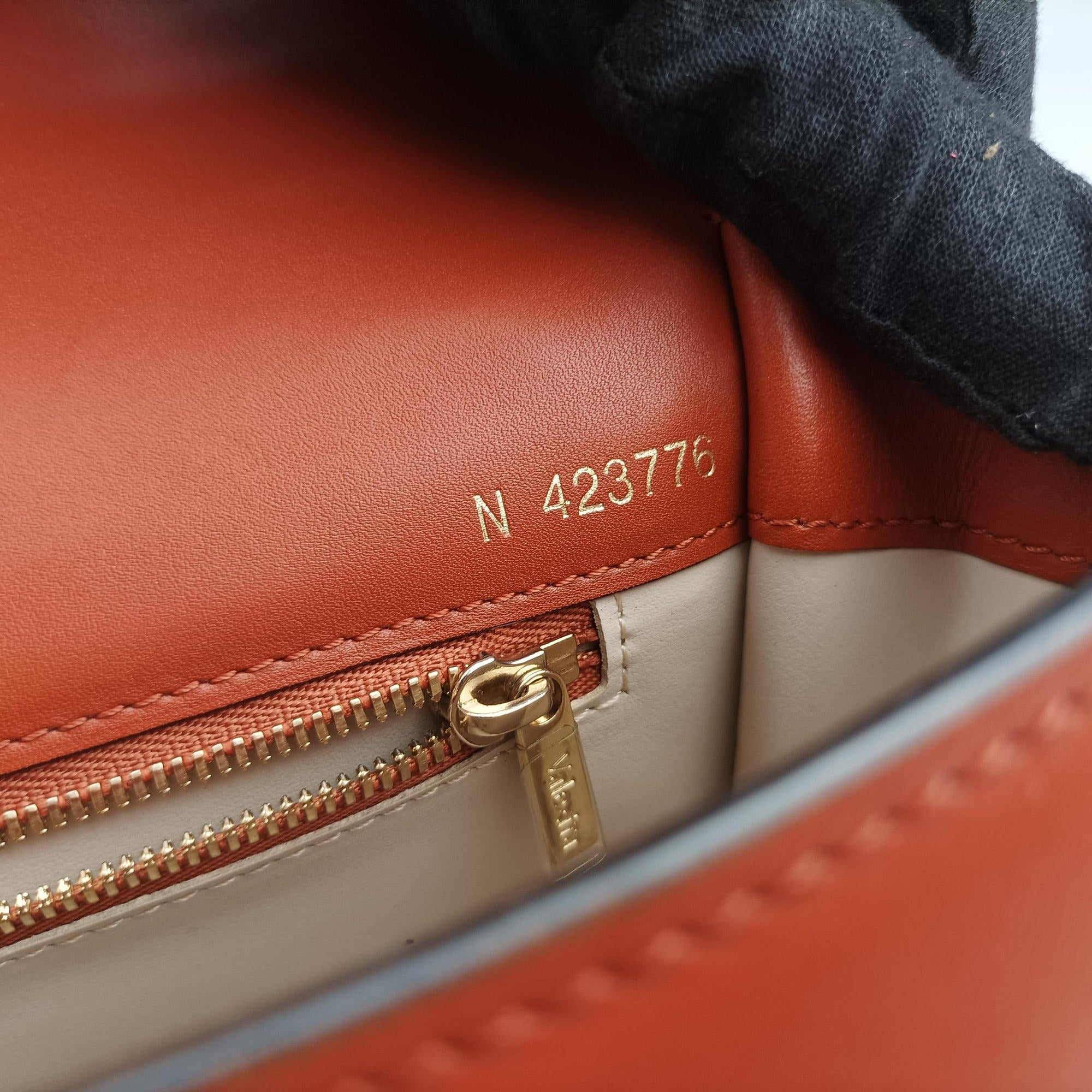 Secondhand Valextra Iside orange brown Calf Leather  shoulderbag | stylenewstar