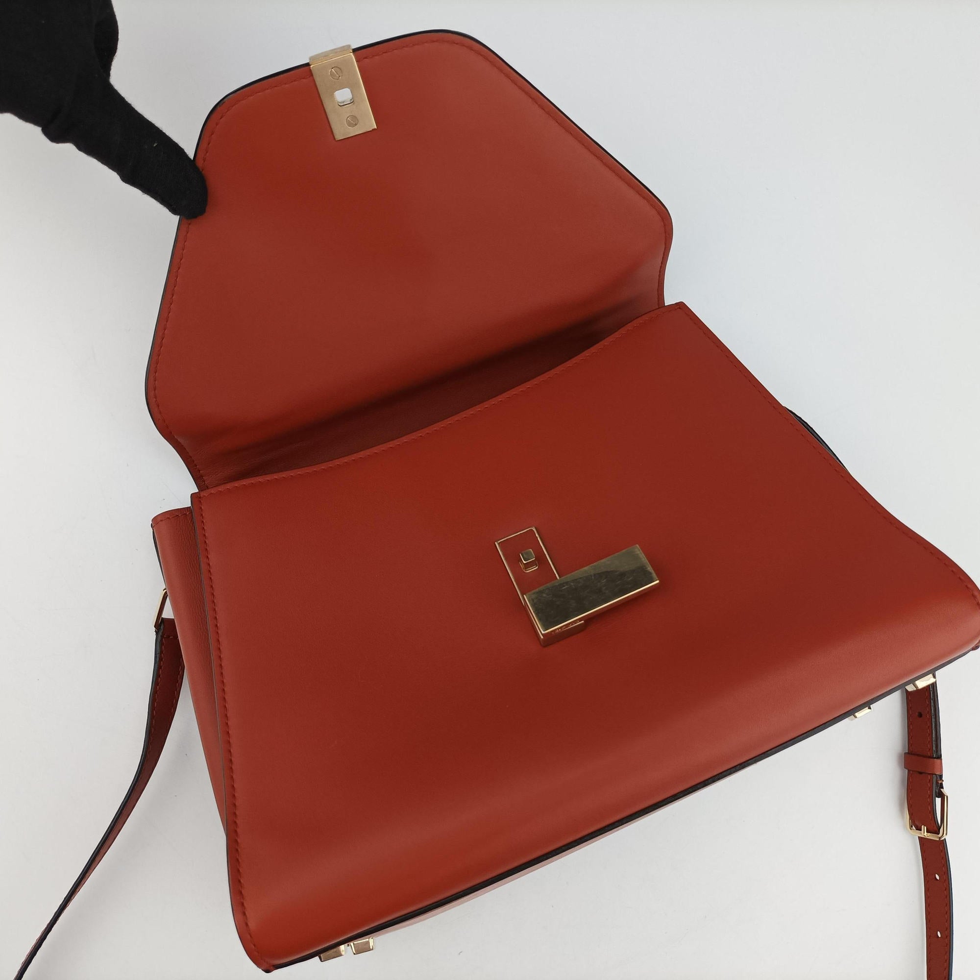 Secondhand Valextra Iside orange brown Calf Leather  shoulderbag | stylenewstar