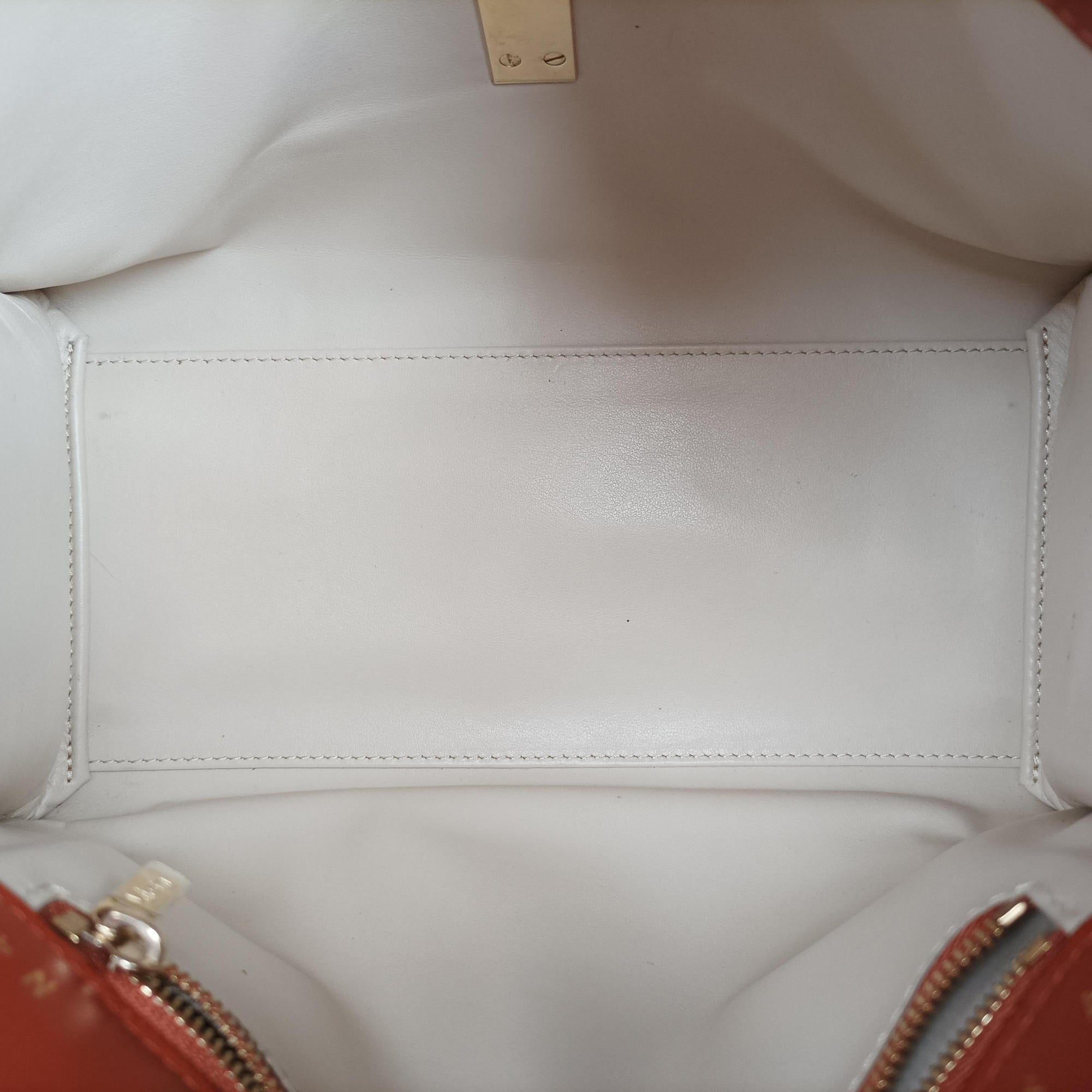 Secondhand Valextra Iside orange brown Calf Leather  shoulderbag | stylenewstar