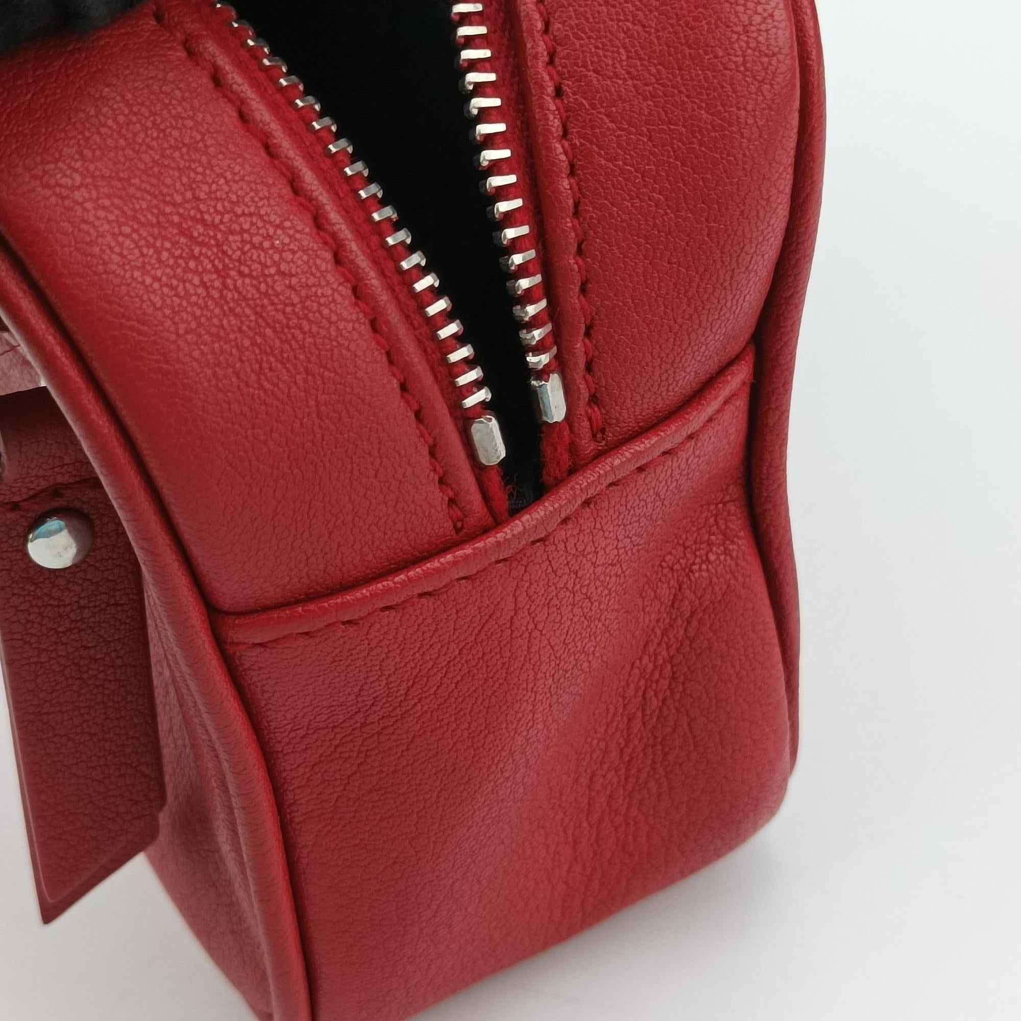 Vintage Yves Saint Laurent Lou camera Red Leather 527096 shoulderbag | stylenewstar