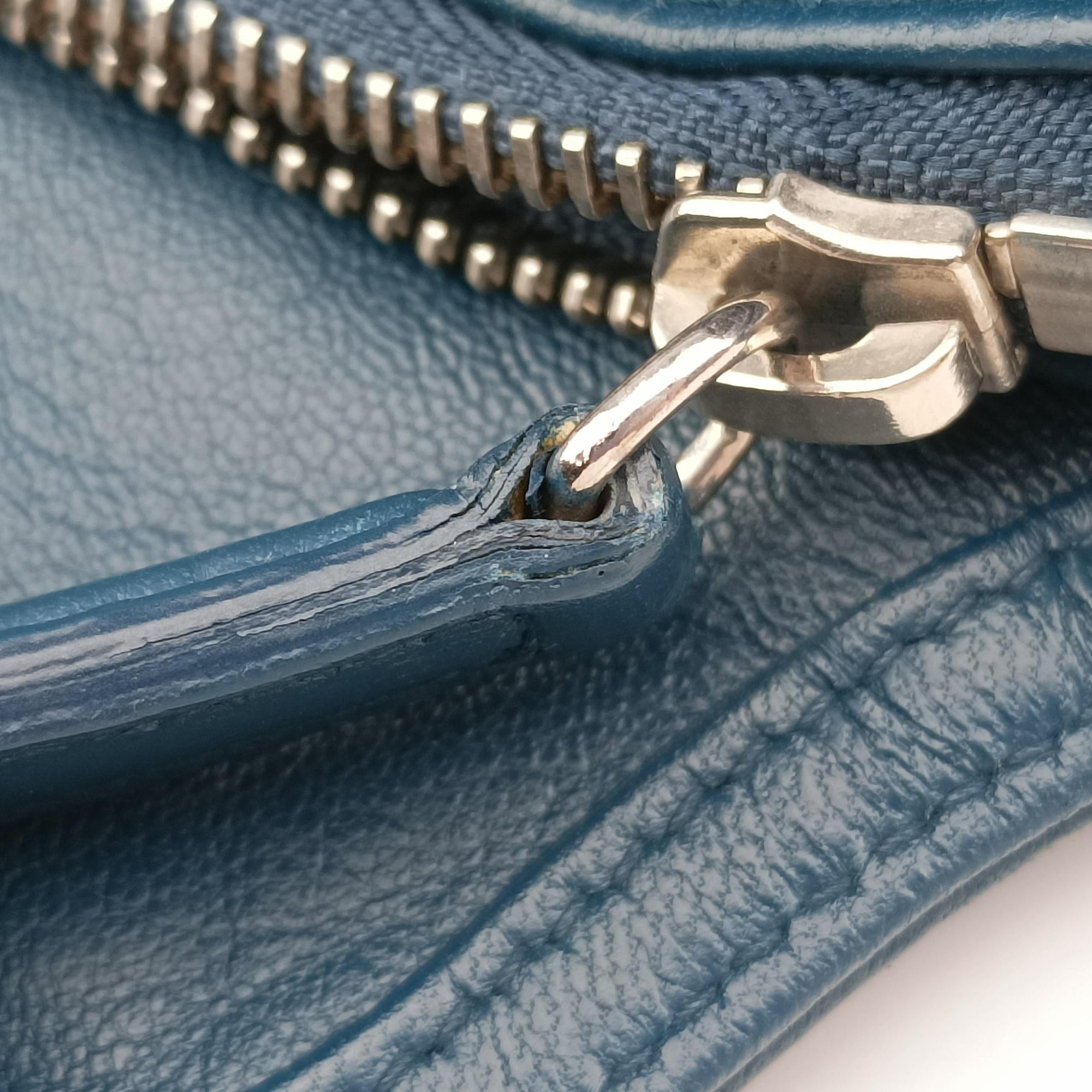 Vintage Christian Dior granville Blue lambskin  shoulderbag | stylenewstar