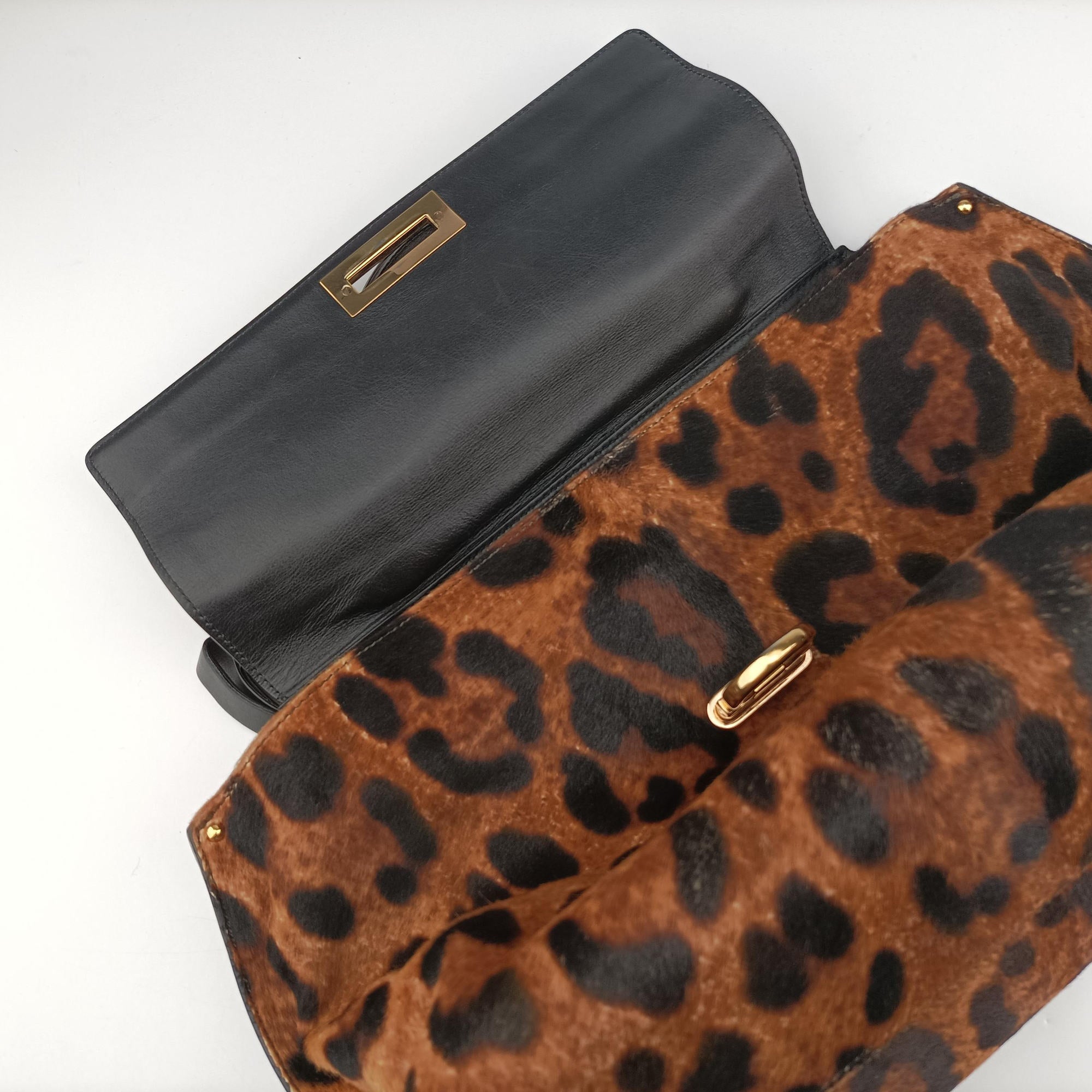 Pre-owned Ferragamo Sofia Gancini Leopard Print × Black ponyhair×leather  handbag | stylenewstar