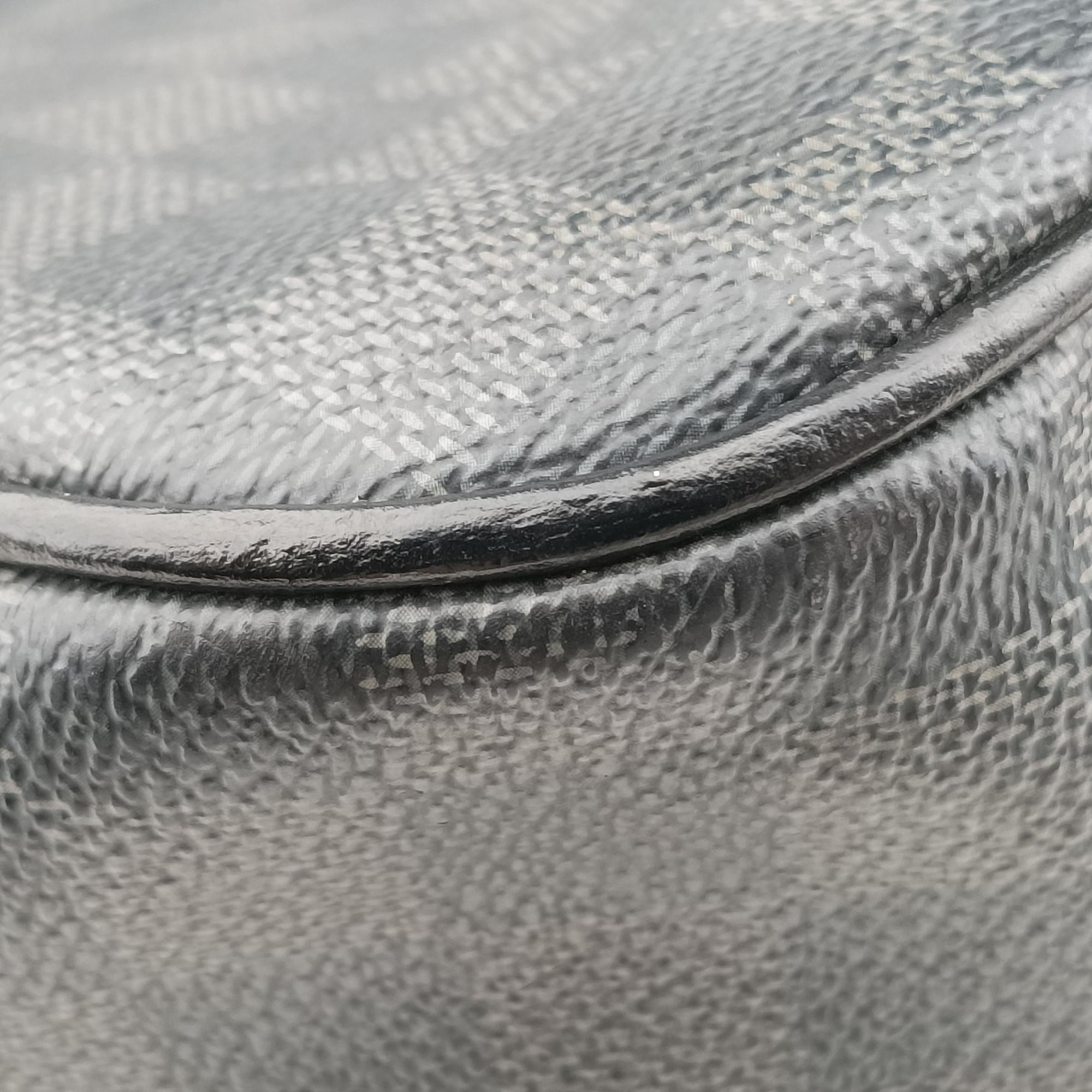 Pre-owned Louis Vuitton TADAO Noir Damier Graphite N51192 shoulderbag | stylenewstar