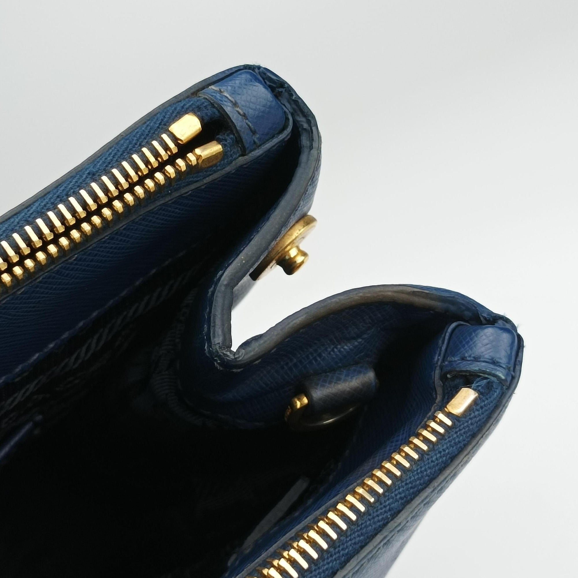 Pre-owned Prada Galleria Blue SAFFIANO Leather BN2274 shoulderbag | stylenewstar