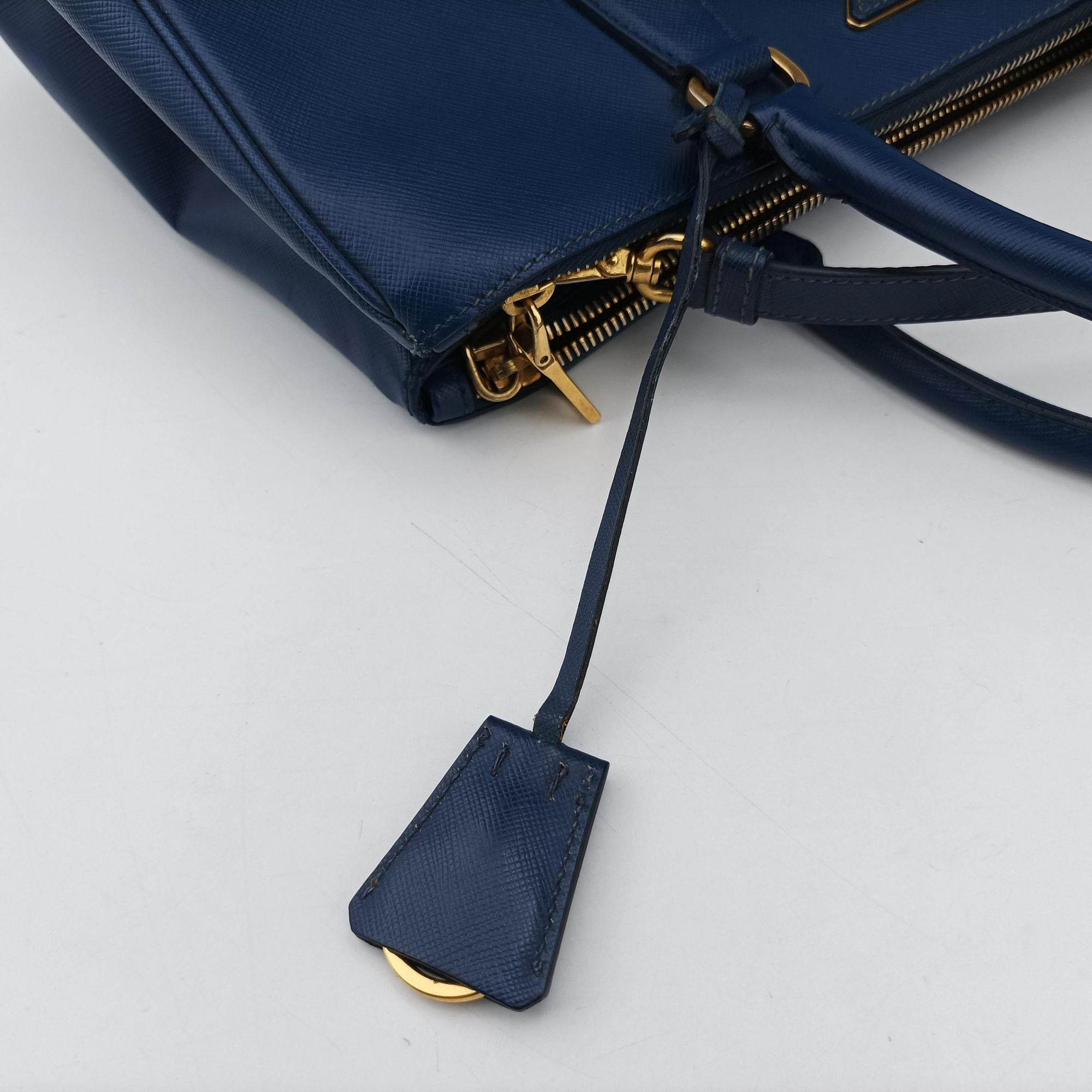 Pre-owned Prada Galleria Blue SAFFIANO Leather BN2274 shoulderbag | stylenewstar