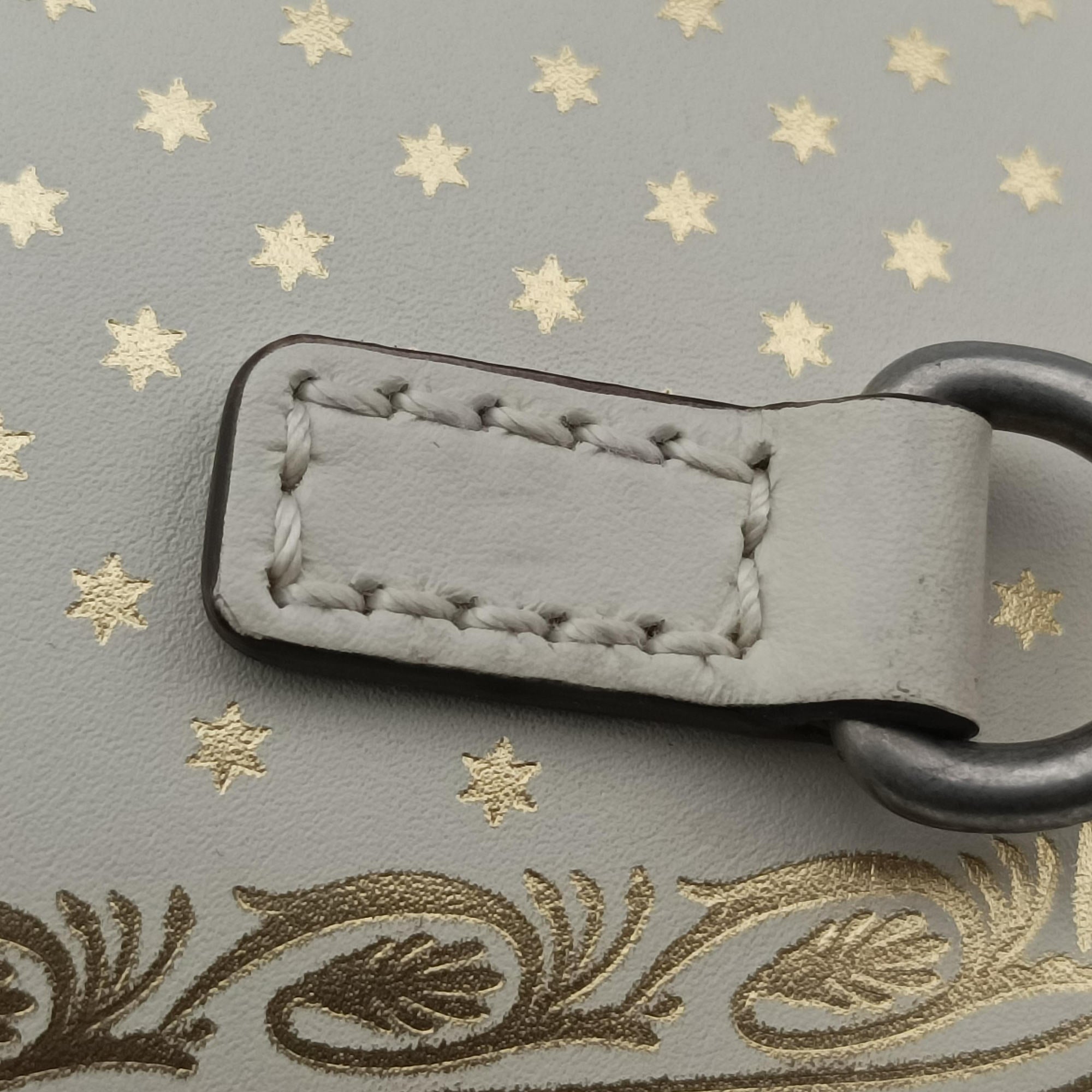 Pre-owned Gucci SEGA collaboration GUCCY print White Leather 511189 shoulderbag | stylenewstar