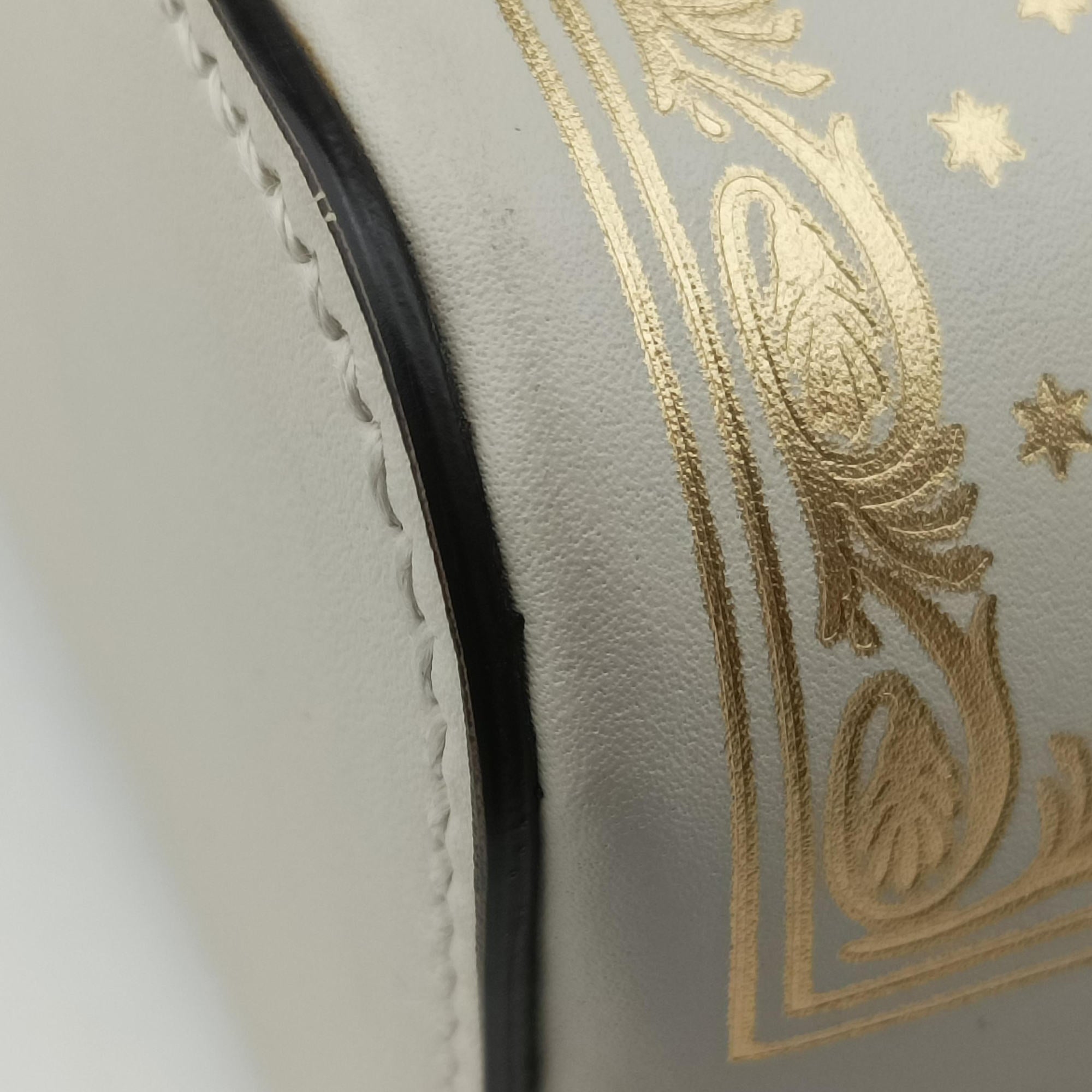 Pre-owned Gucci SEGA collaboration GUCCY print White Leather 511189 shoulderbag | stylenewstar