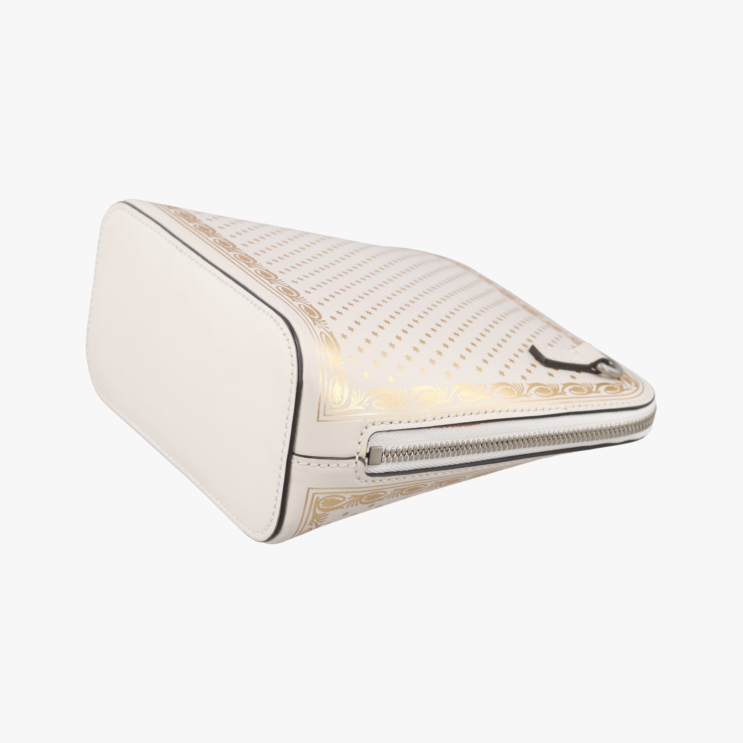 Pre-owned Gucci SEGA collaboration GUCCY print White Leather 511189 shoulderbag | stylenewstar
