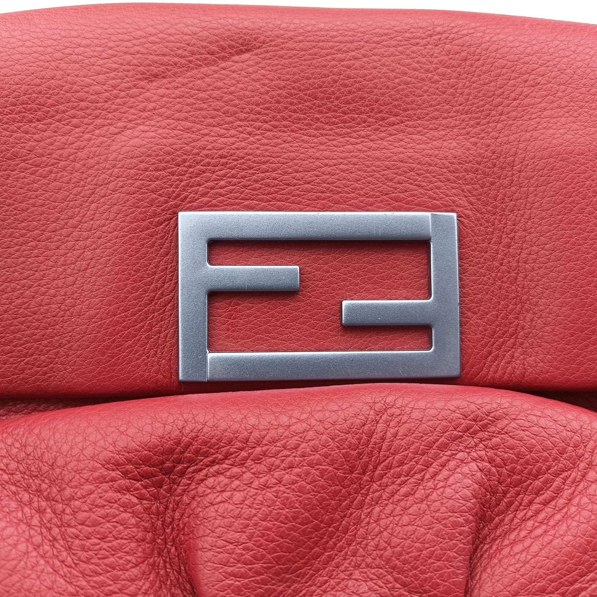 Vintage Fendi Fendista Pochette Red Leather 8M0276 shoulderbag | stylenewstar