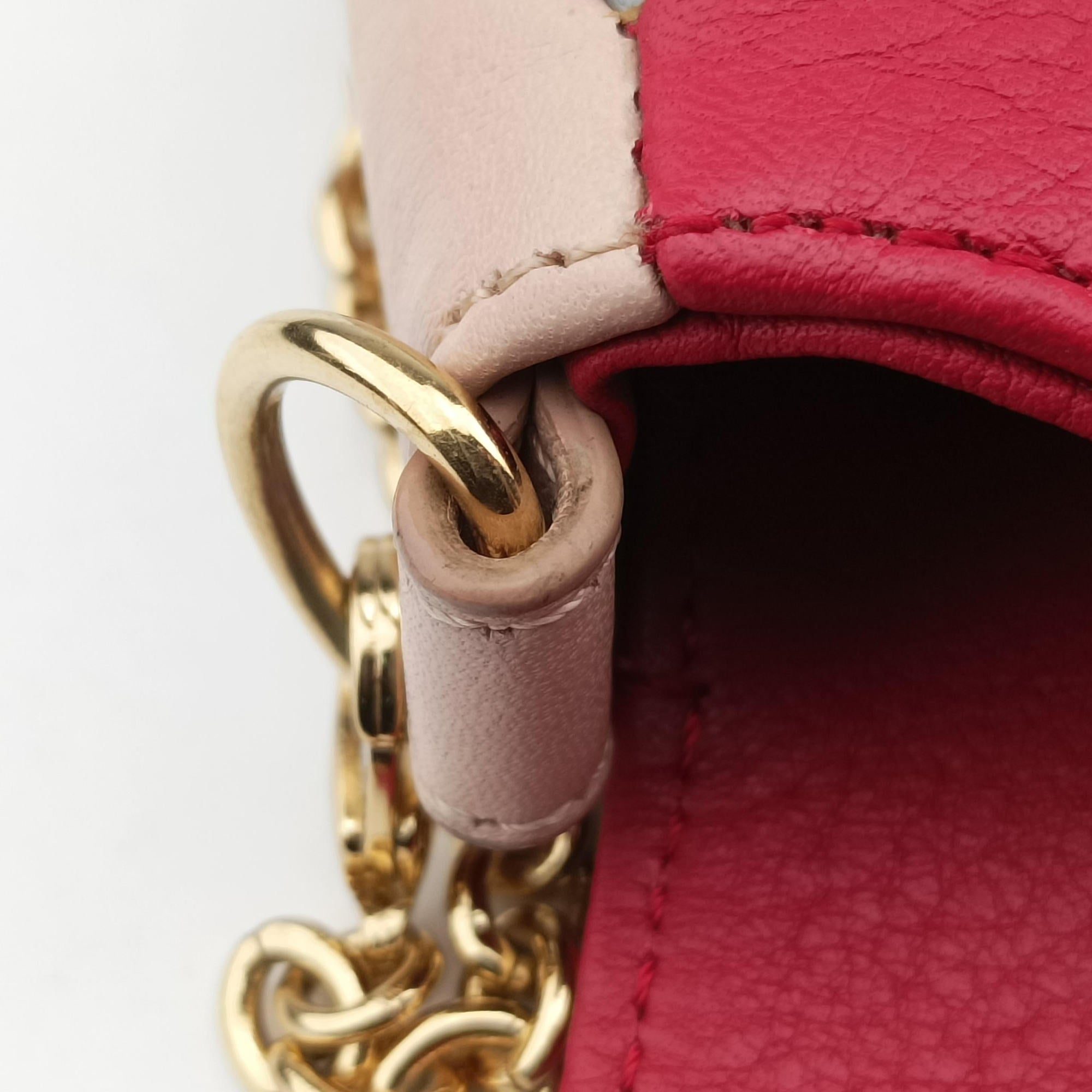 Vintage Fendi Fendista Pochette Red Leather 8M0276 shoulderbag | stylenewstar