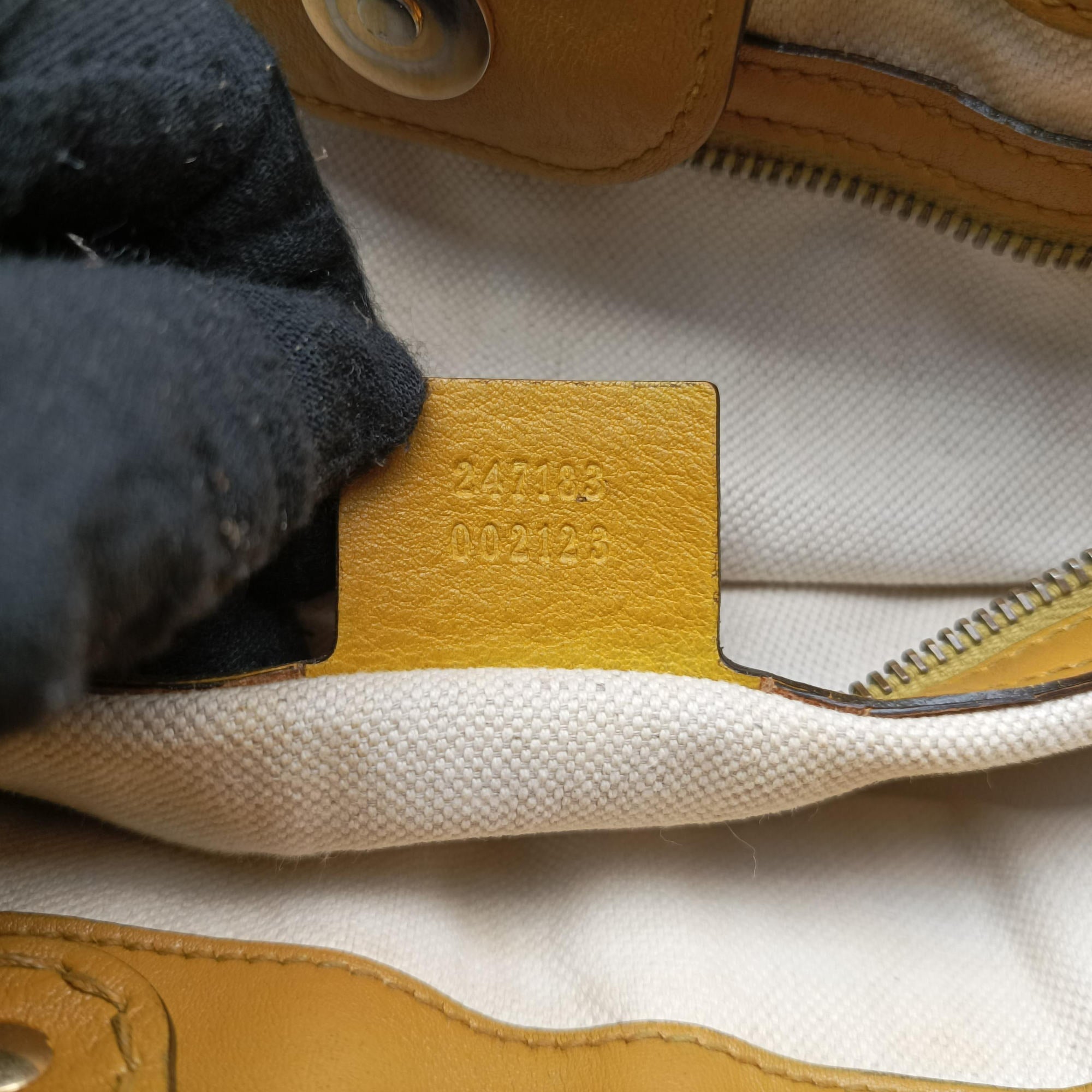 Pre-owned Gucci GG Running Beige×Yellow canvas×leather 247183 handbag | stylenewstar