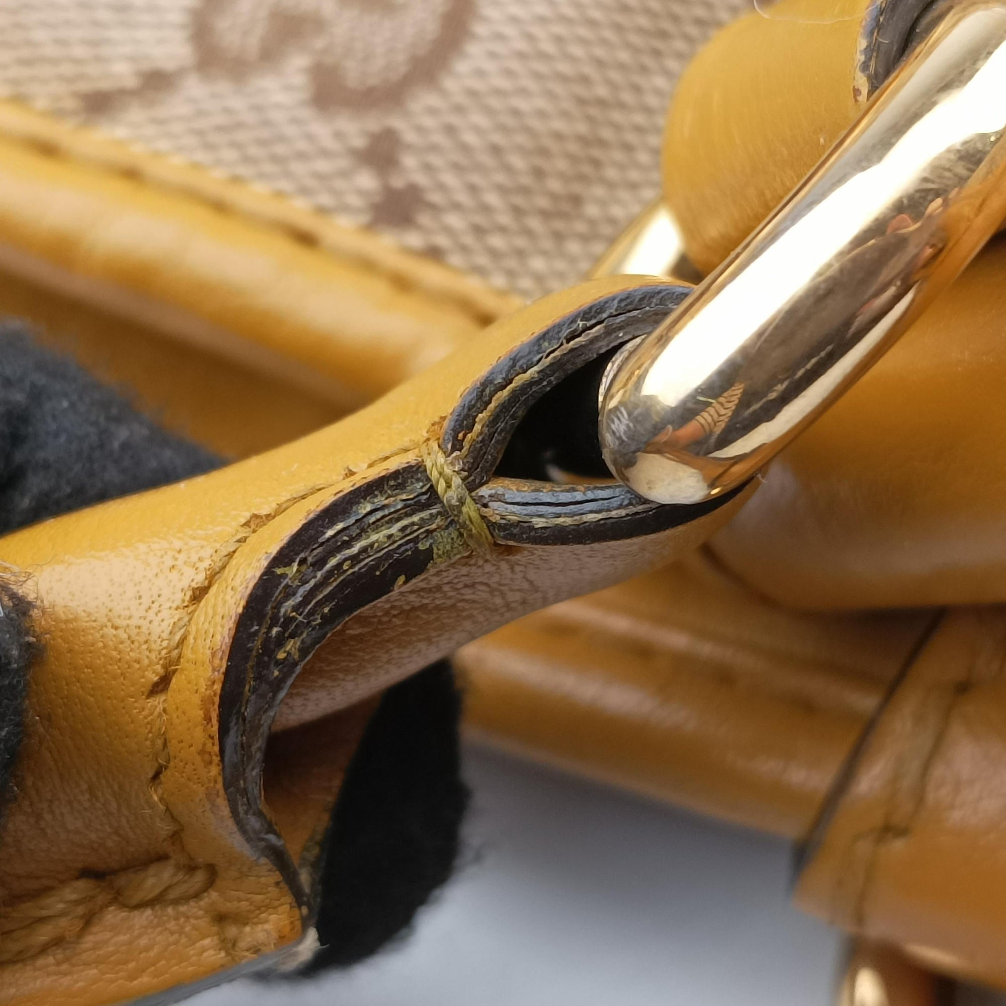 Pre-owned Gucci GG Running Beige×Yellow canvas×leather 247183 handbag | stylenewstar