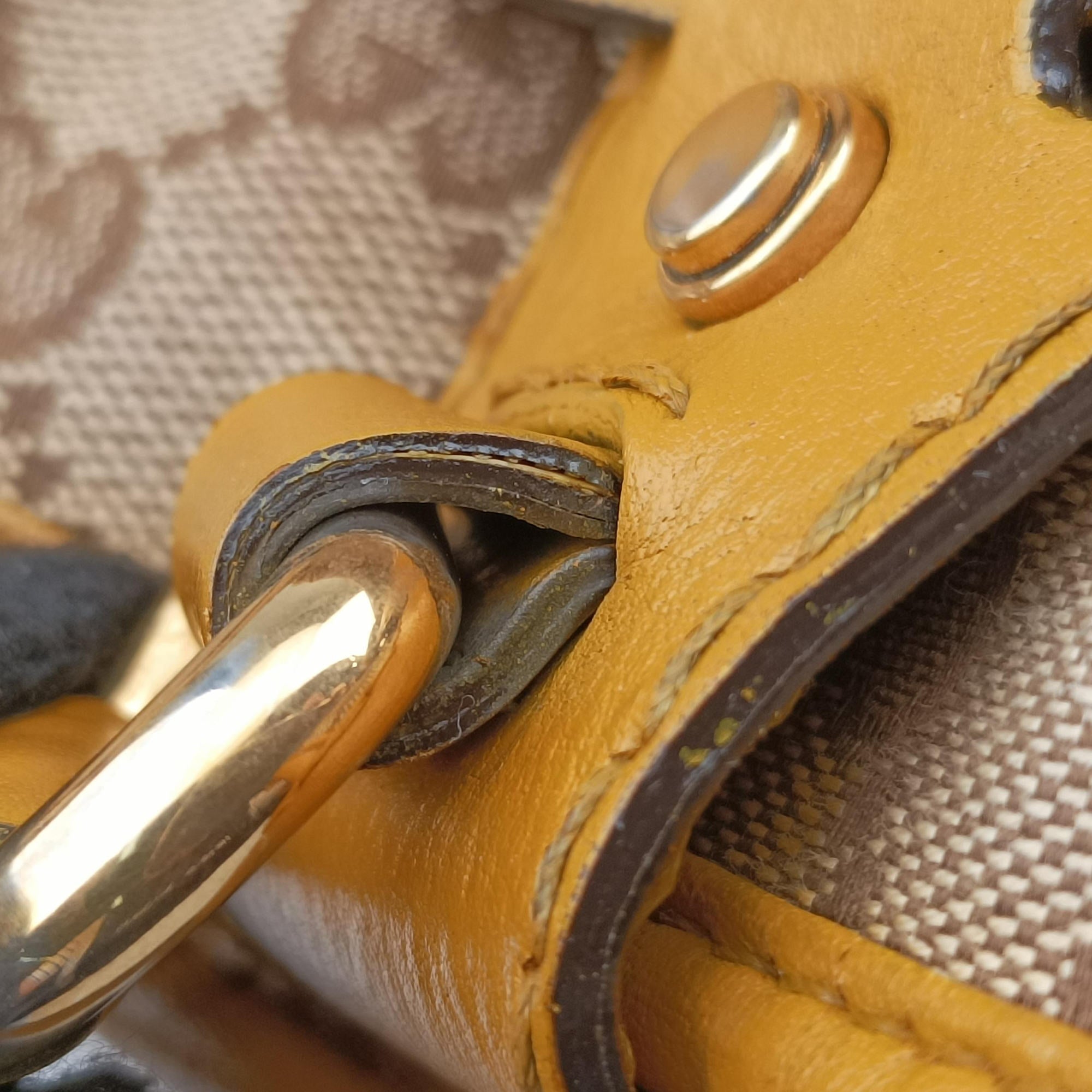 Pre-owned Gucci GG Running Beige×Yellow canvas×leather 247183 handbag | stylenewstar