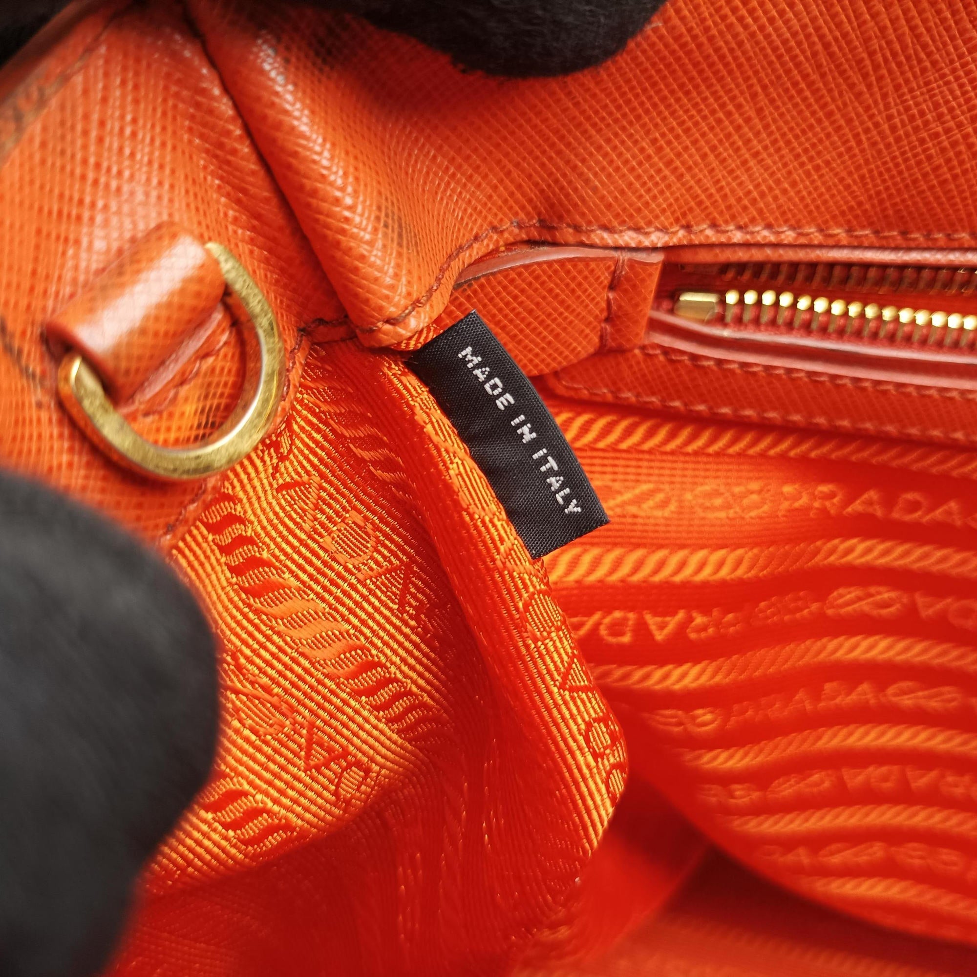 Pre-owned Prada Galleria Orange SAFFIANO Leather BN1844 shoulderbag | stylenewstar