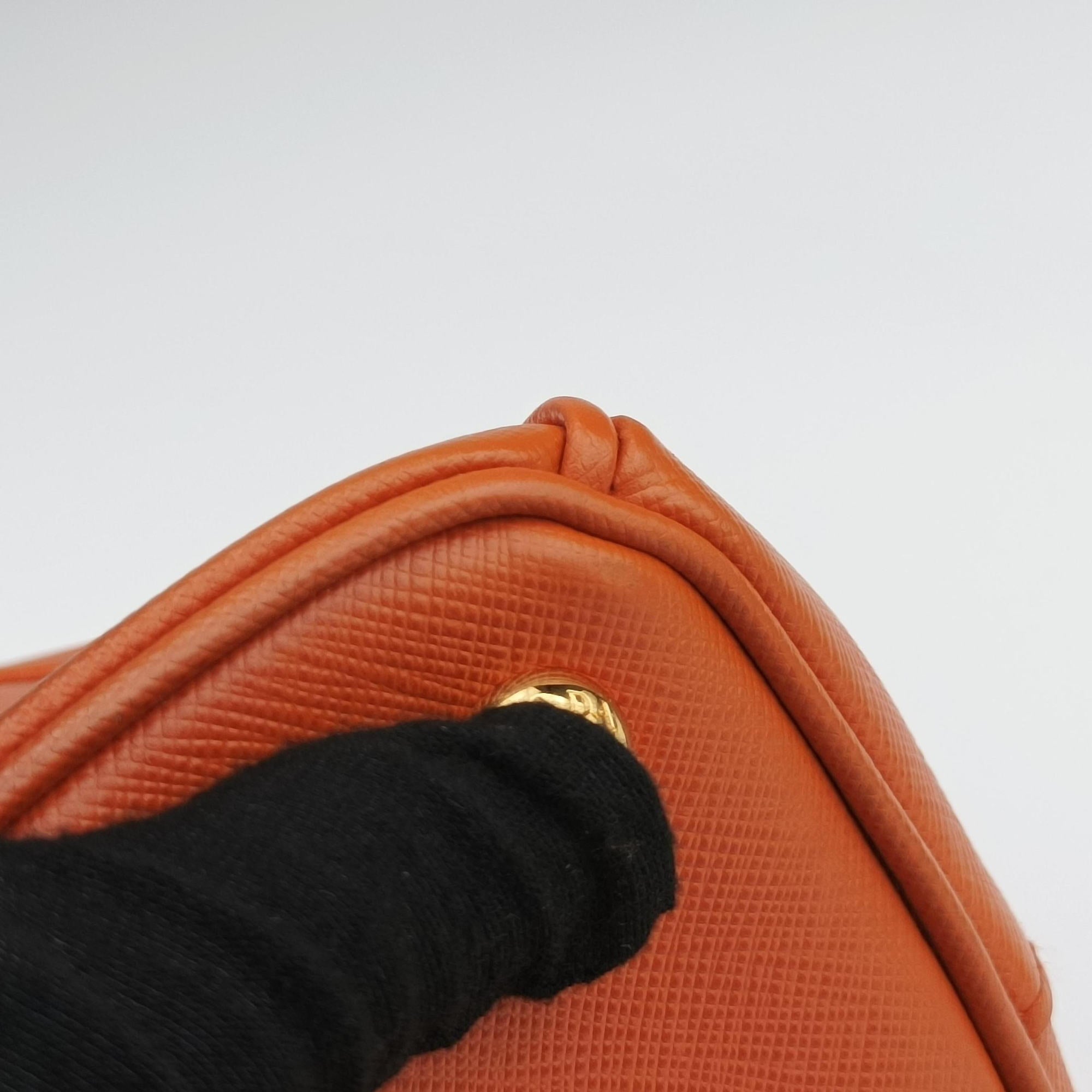 Pre-owned Prada Galleria Orange SAFFIANO Leather BN1844 shoulderbag | stylenewstar
