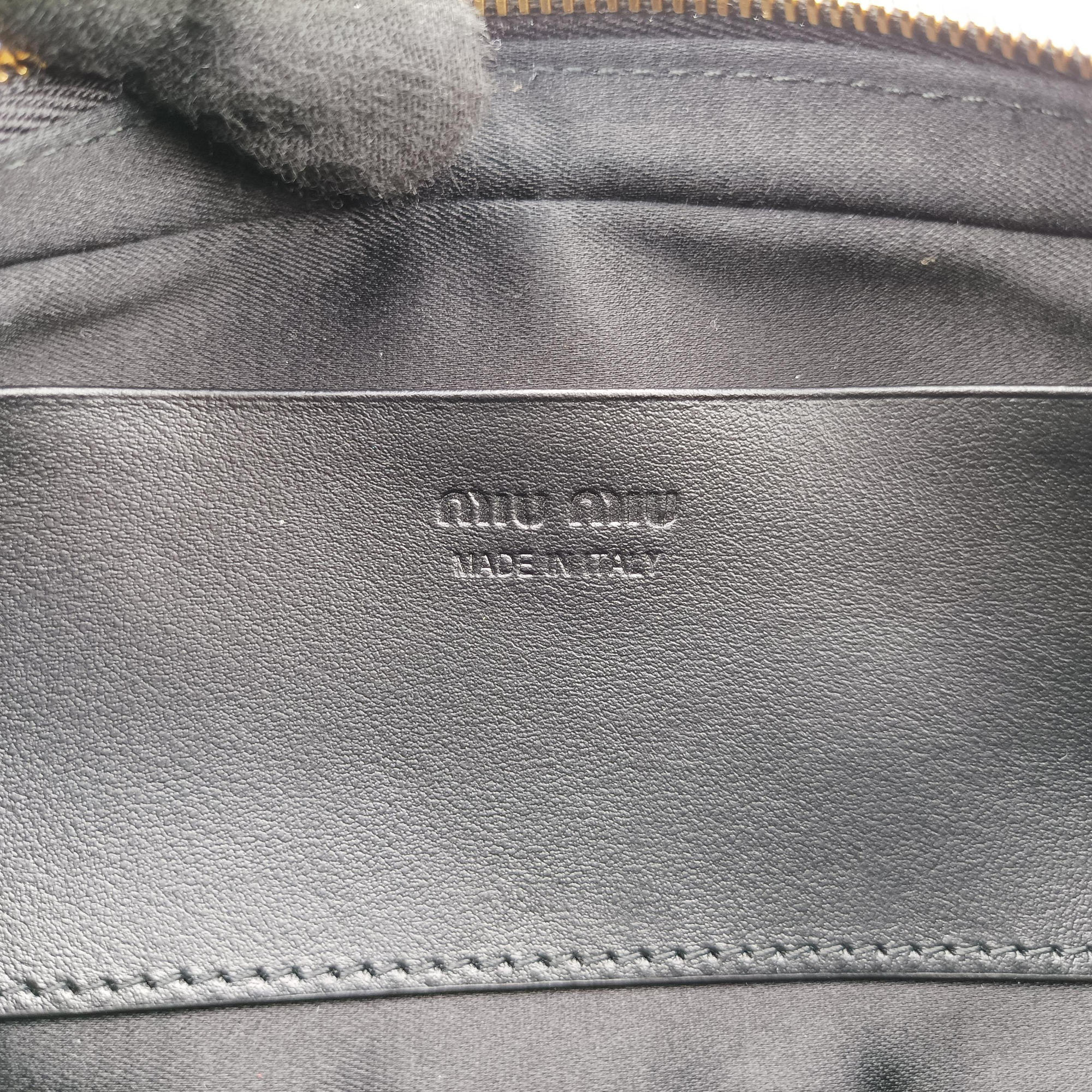 Pre-owned Miu Miu Logo belt Black leather  bum bag/waist bag | stylenewstar