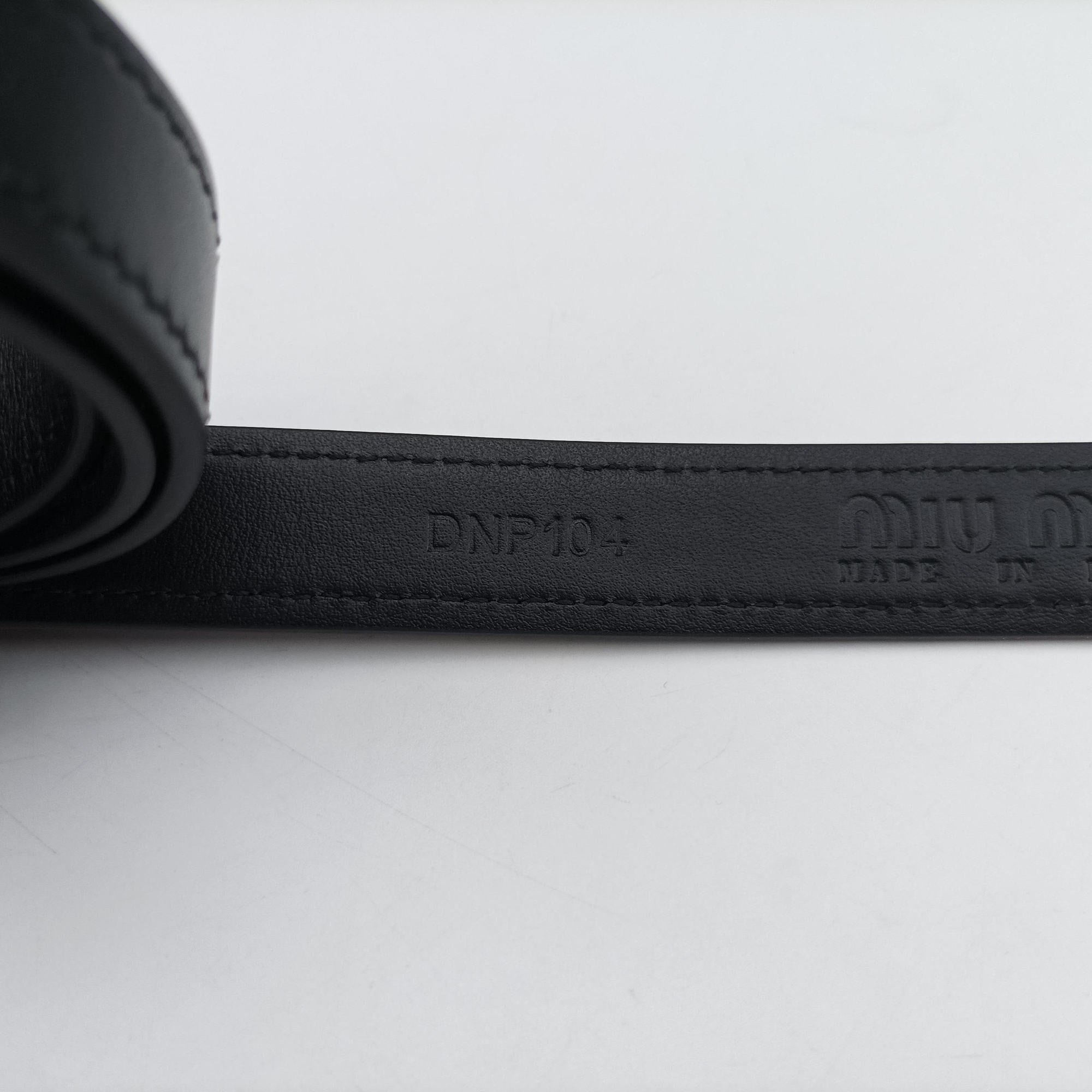 Pre-owned Miu Miu Logo belt Black leather  bum bag/waist bag | stylenewstar