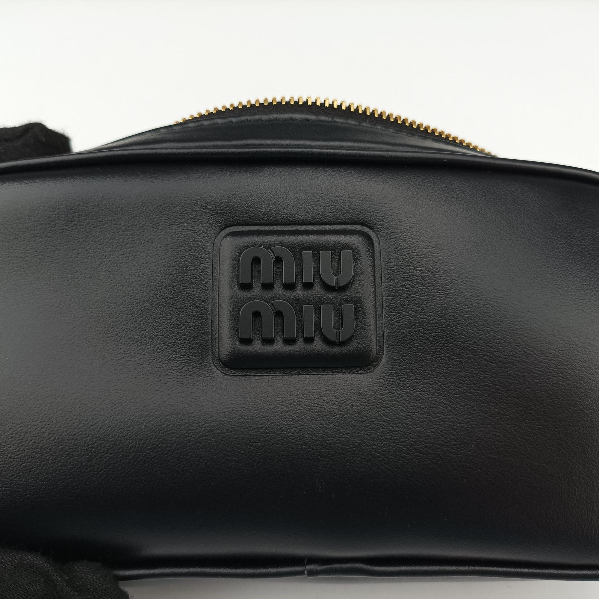 Pre-owned Miu Miu Logo belt Black leather  bum bag/waist bag | stylenewstar