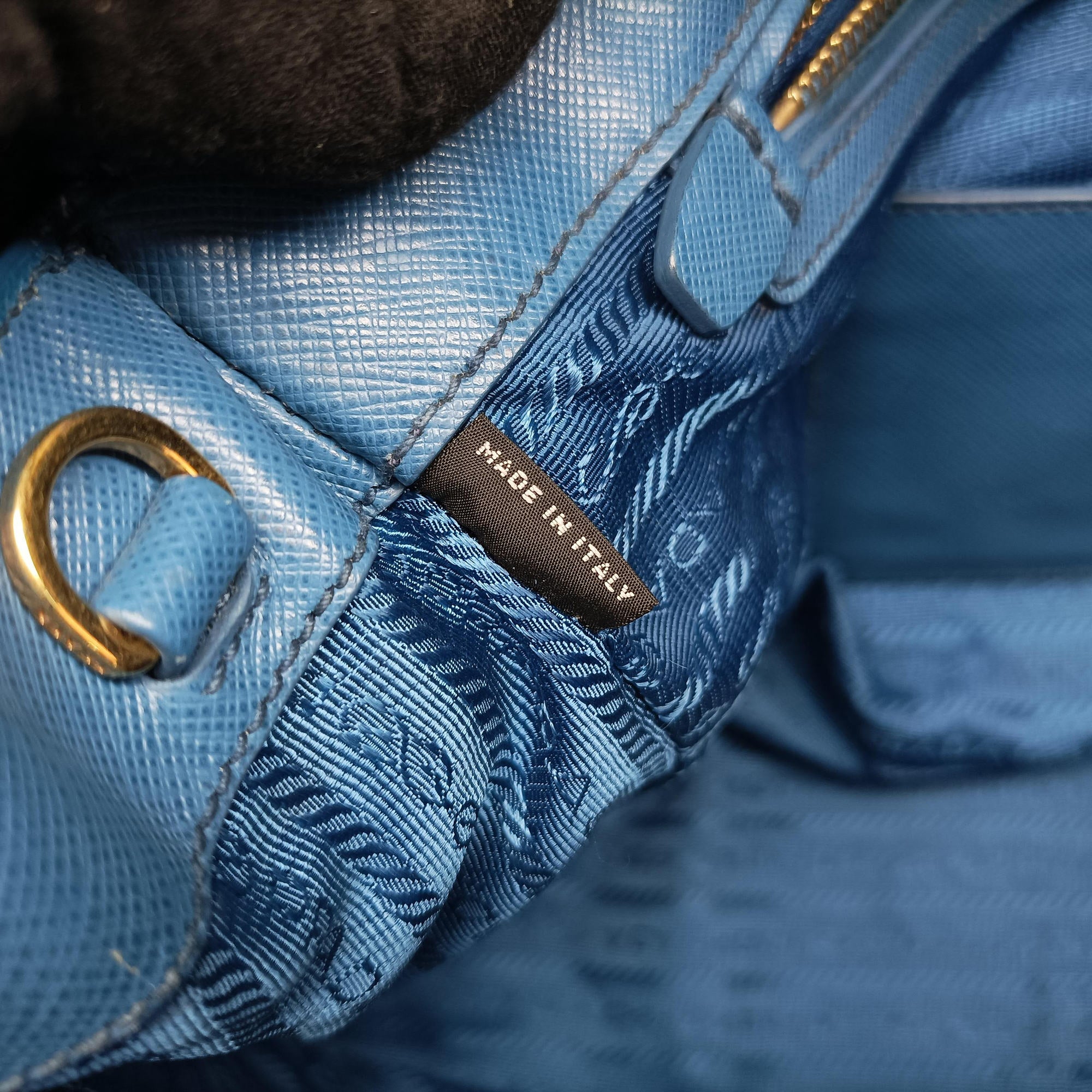 Pre-owned Prada Galleria Blue SAFFIANO Leather BN1786 handbag | stylenewstar