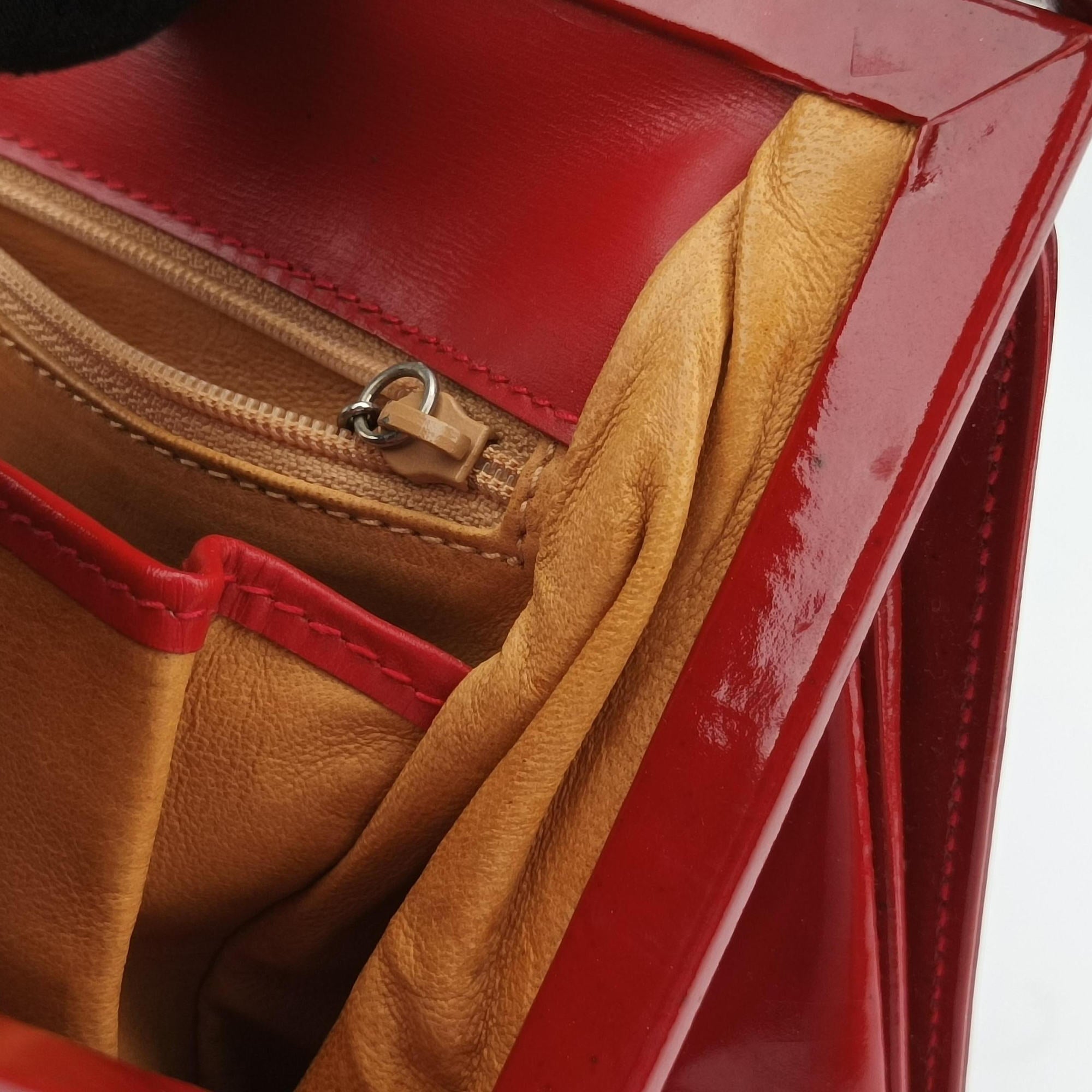 Secondhand Gucci Vintage Red Patent Leather 000 78 handbag | stylenewstar