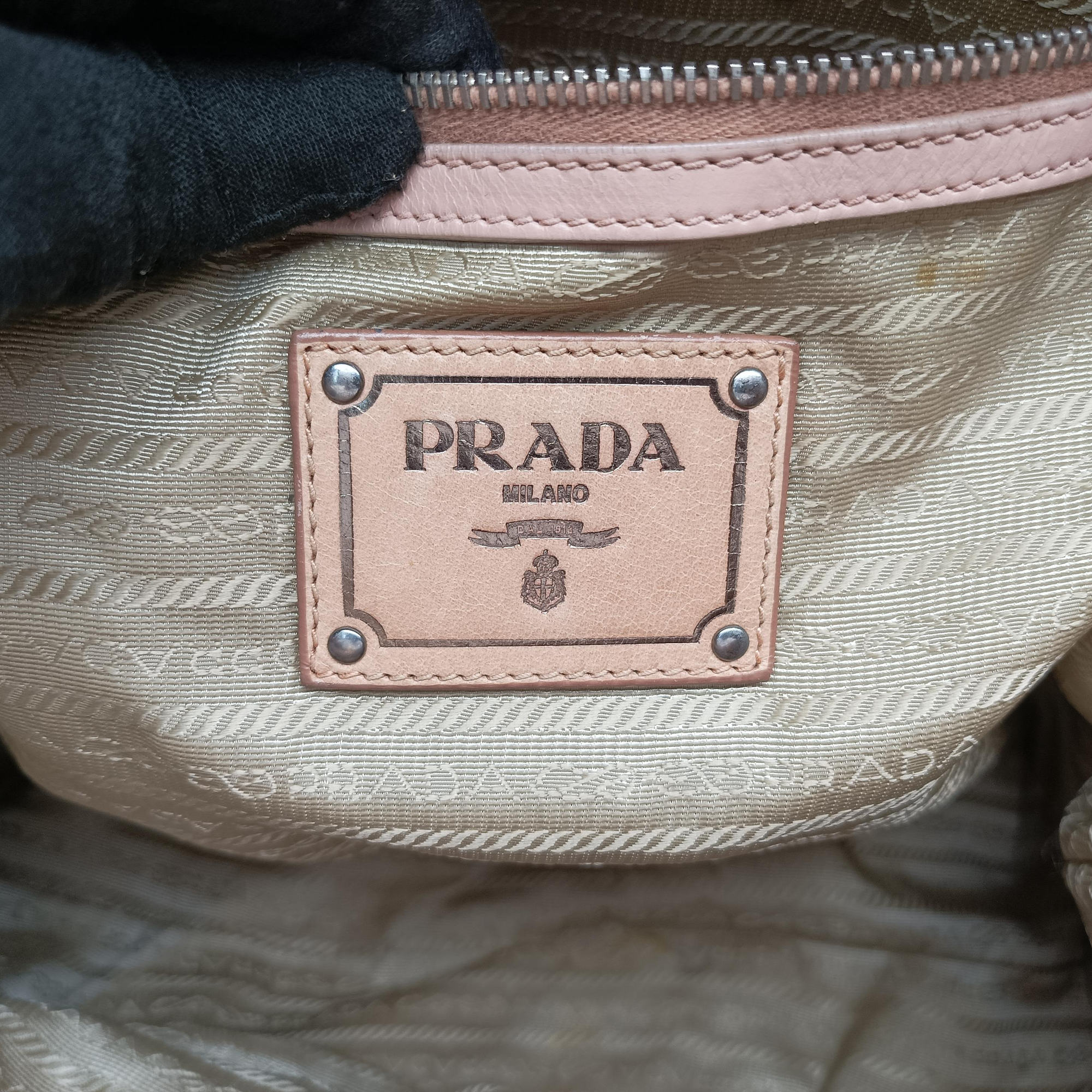 Pre-owned Prada Triangle Logo tote Pink Leather  shoulderbag | stylenewstar