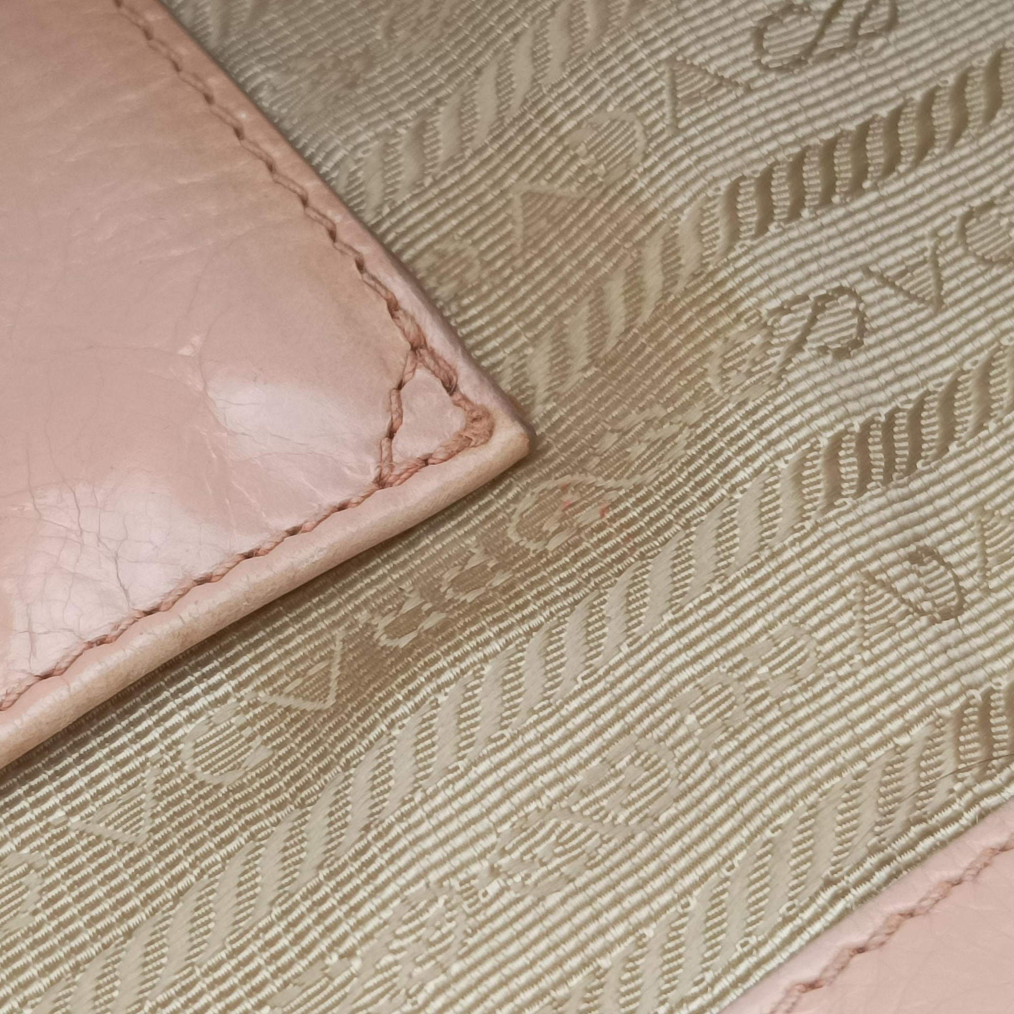 Pre-owned Prada Triangle Logo tote Pink Leather  shoulderbag | stylenewstar