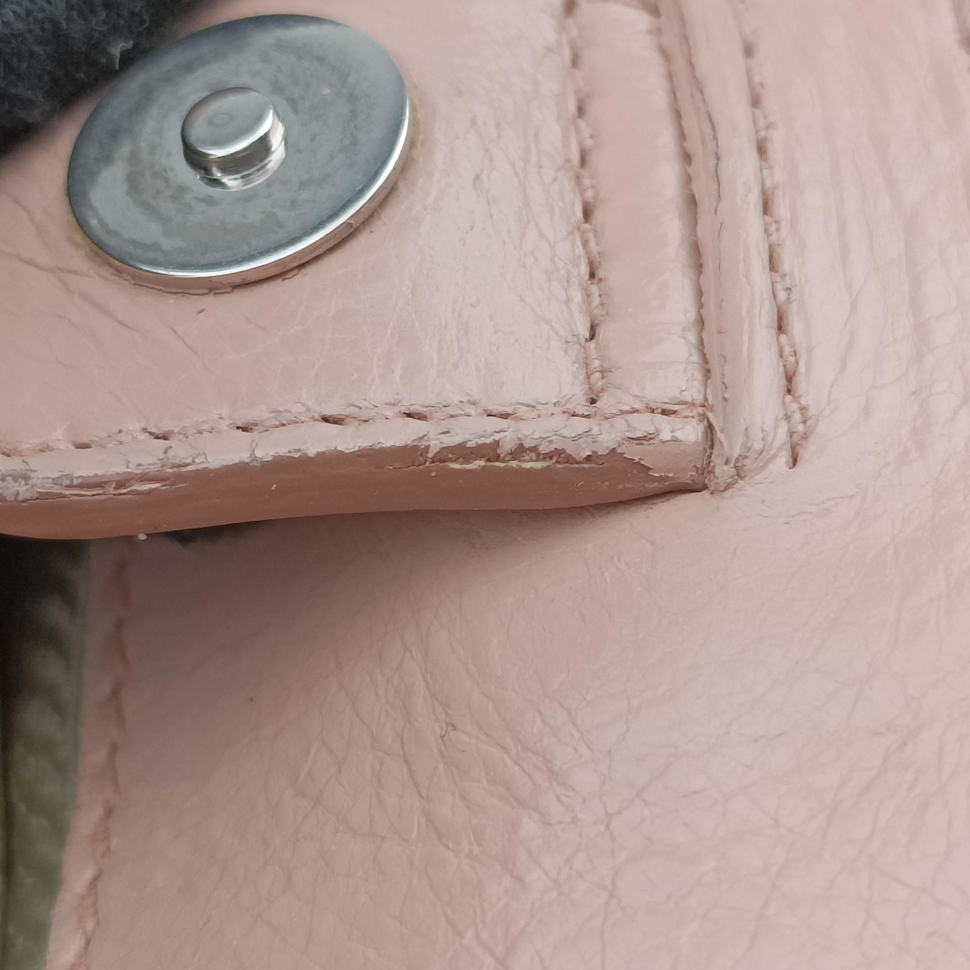 Pre-owned Prada Triangle Logo tote Pink Leather  shoulderbag | stylenewstar
