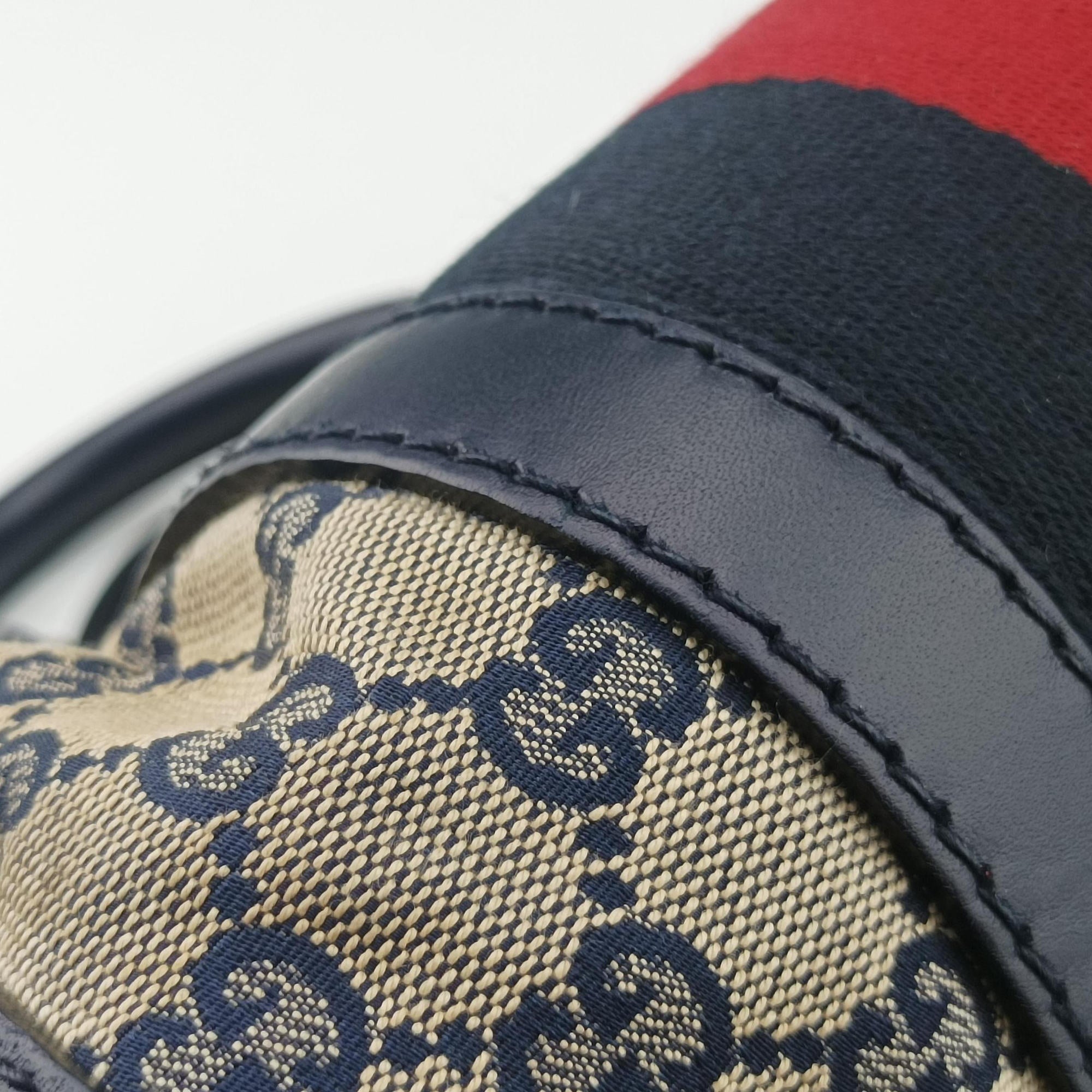 Pre-owned Gucci Sherry Line navy×red×beige Leather×canvas 269876 shoulderbag | stylenewstar