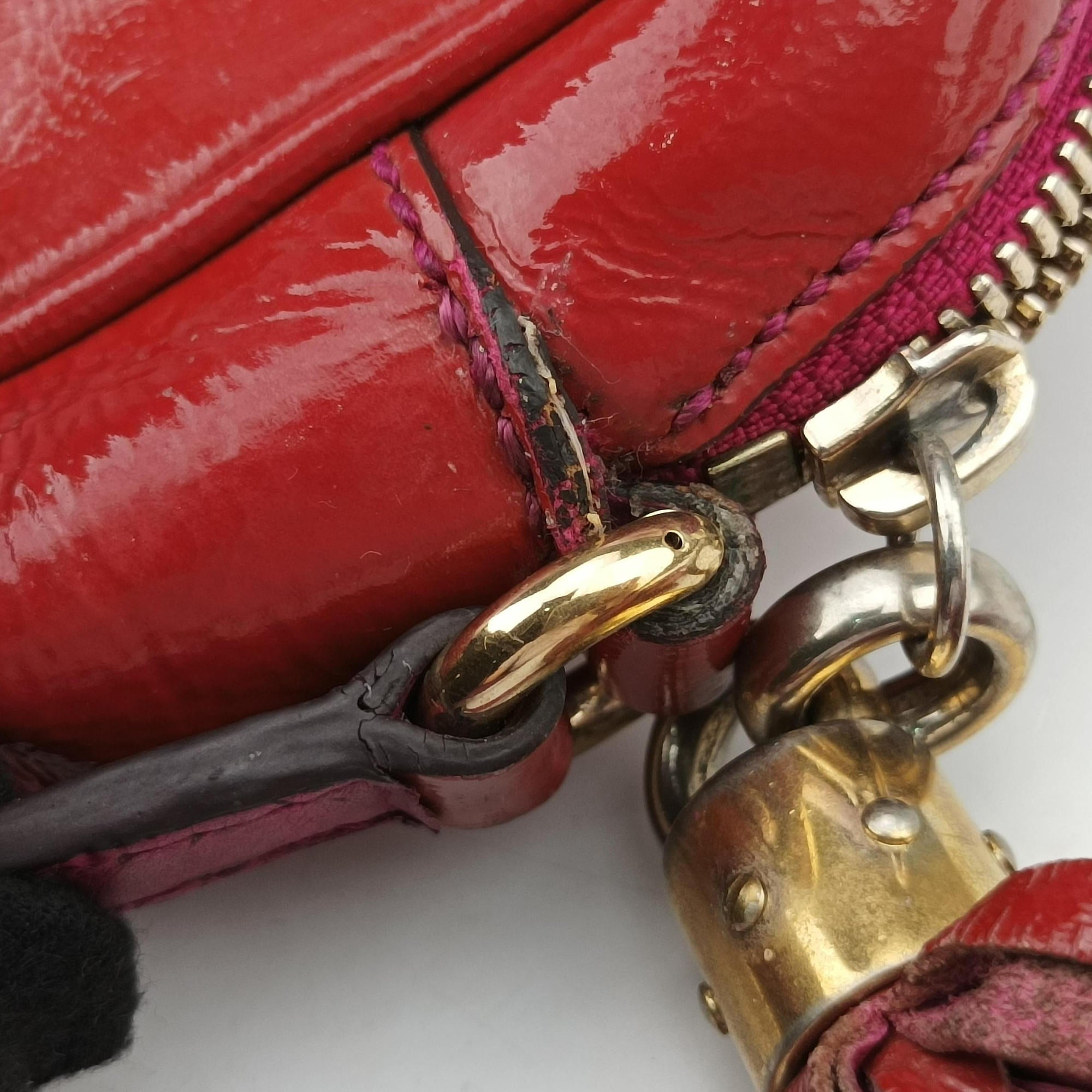 Pre-owned Gucci Soho Red Patent Leather 308364 shoulderbag | stylenewstar