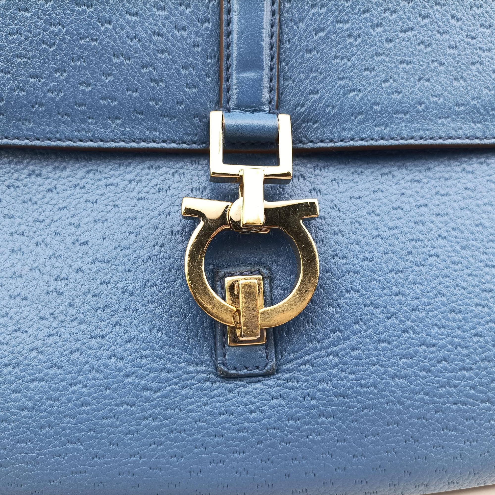 Pre-owned Ferragamo Gancini  Blue Leather  shoulderbag | stylenewstar
