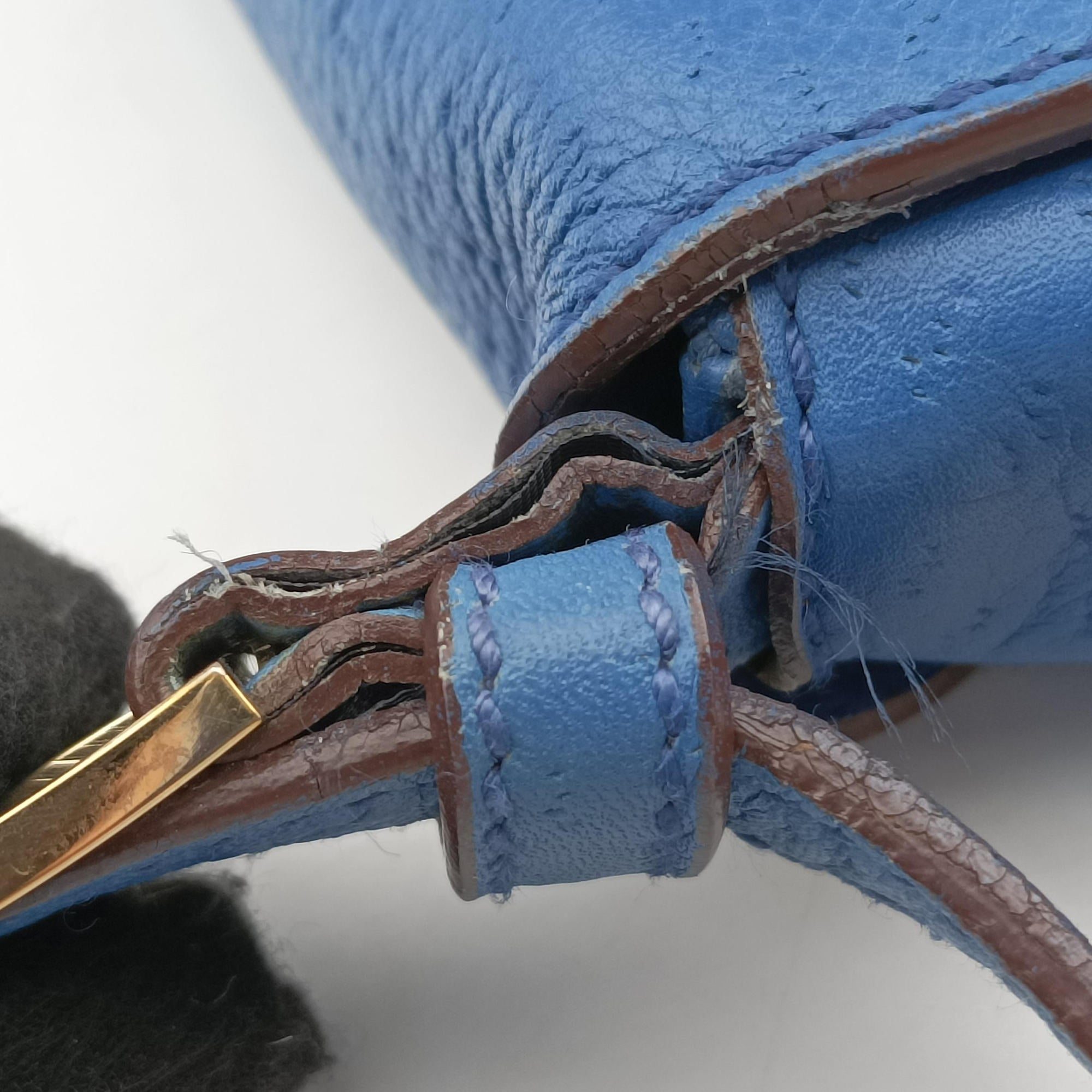 Pre-owned Ferragamo Gancini  Blue Leather  shoulderbag | stylenewstar