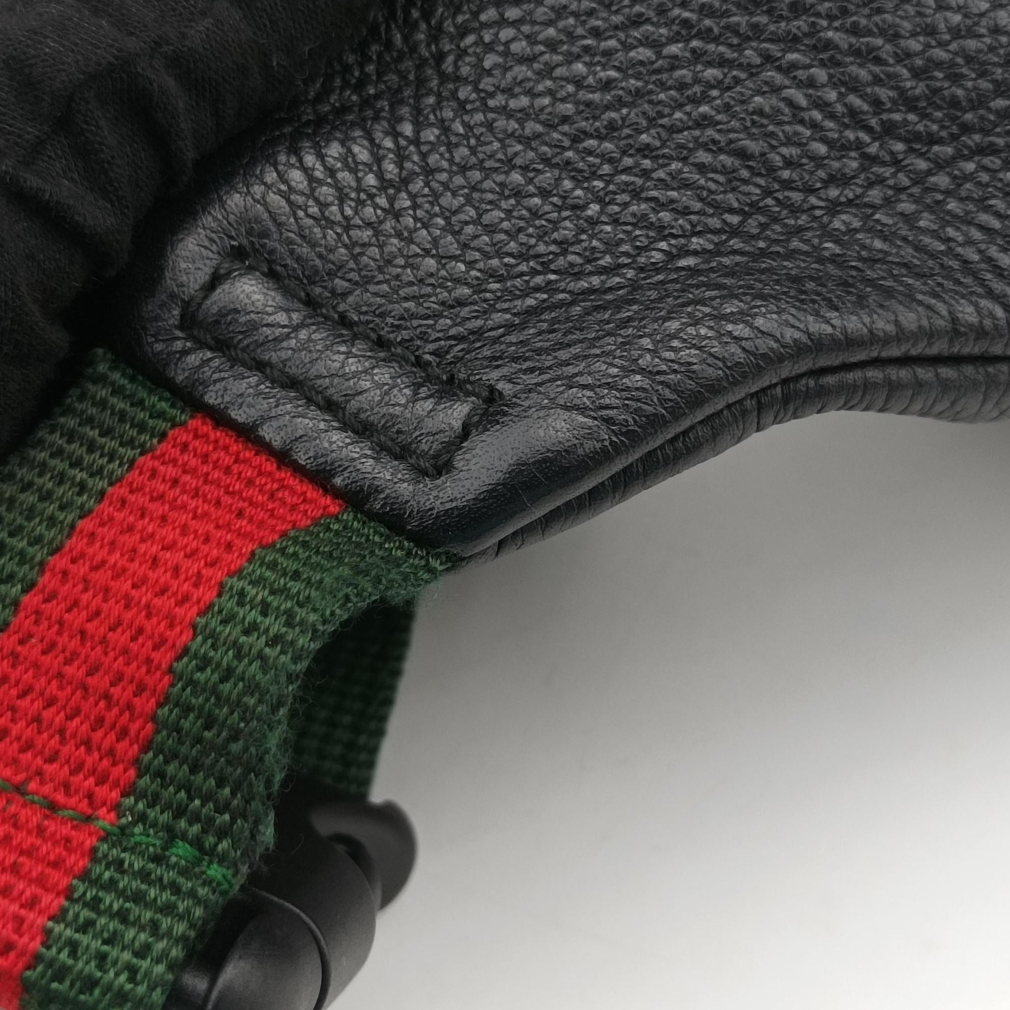 Secondhand Gucci Print Black Leather 530412 bum bag/waist bag | stylenewstar