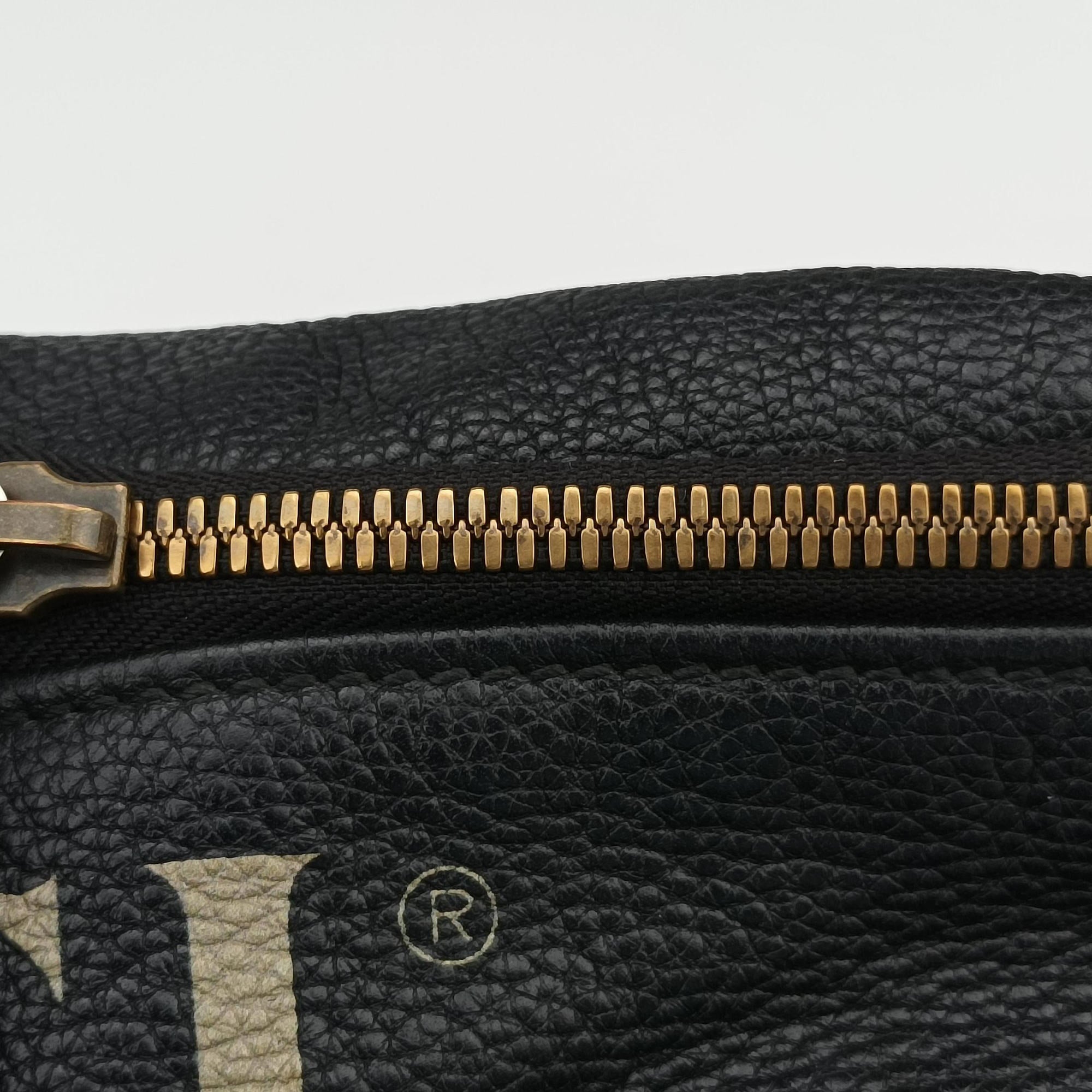 Secondhand Gucci Print Black Leather 530412 bum bag/waist bag | stylenewstar