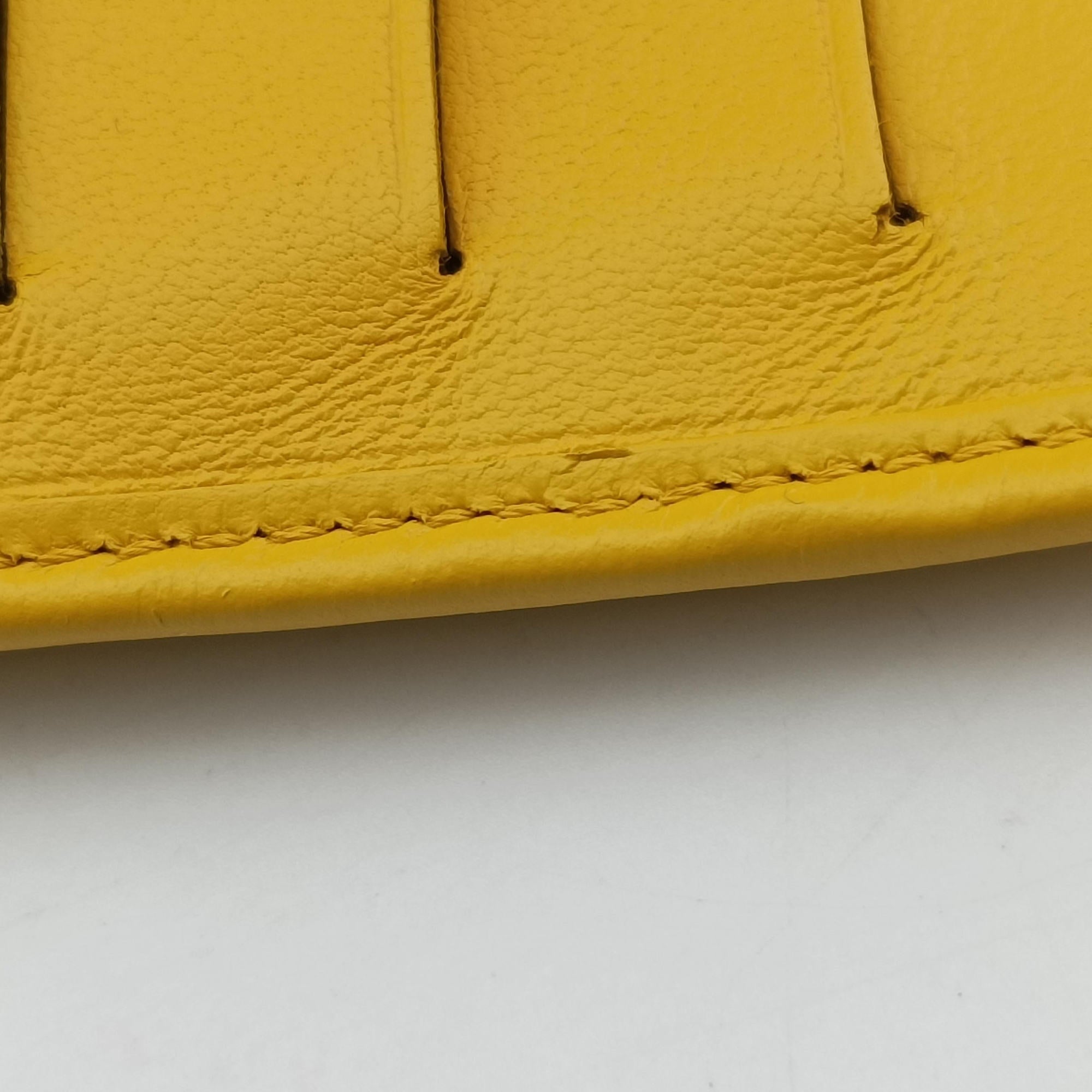 Pre-owned Fendi Embossed Logo Yellow Leather 8M0219YM shoulderbag | stylenewstar
