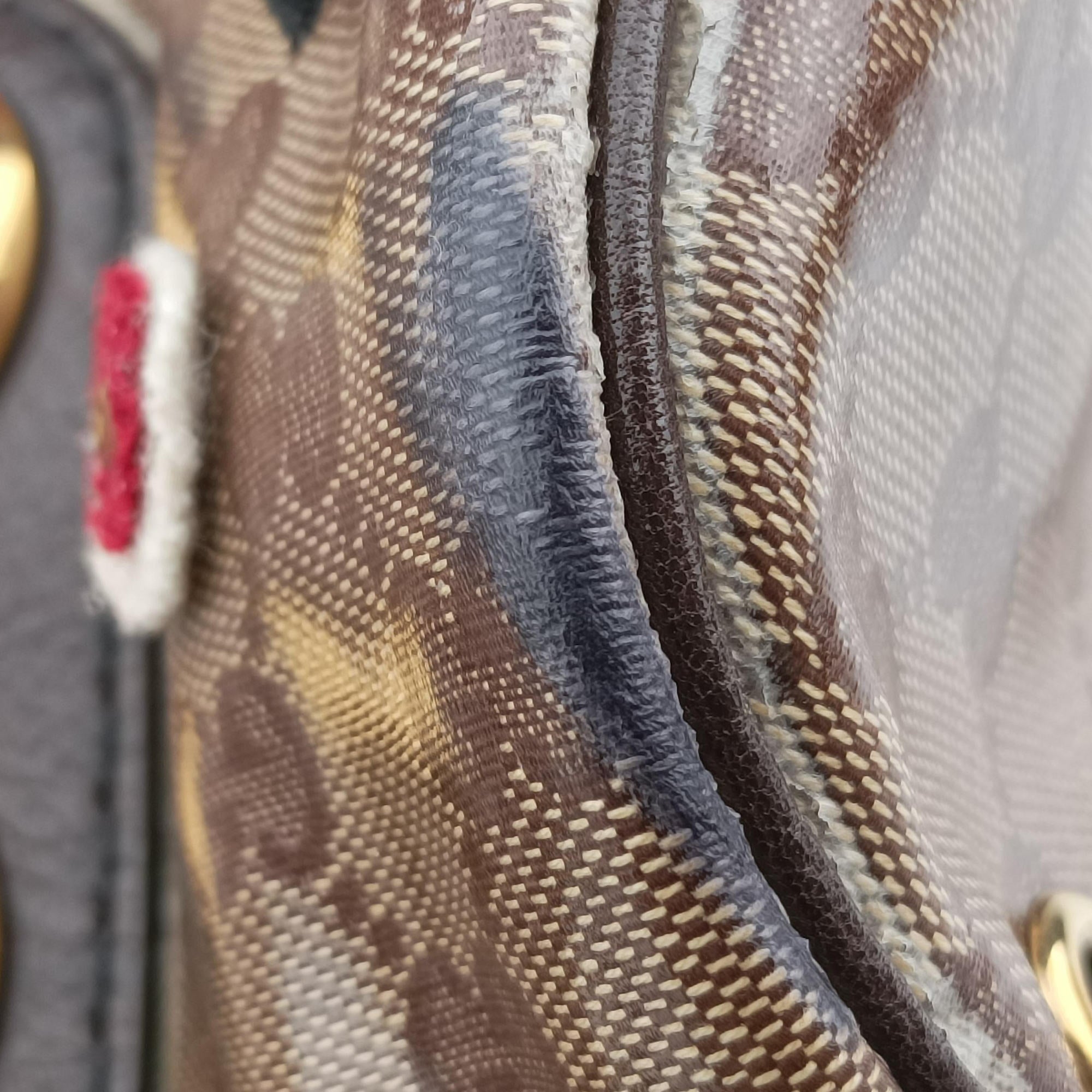 Pre-owned Gucci Babushka Multicolour PVC coated canvas 207775 handbag | stylenewstar