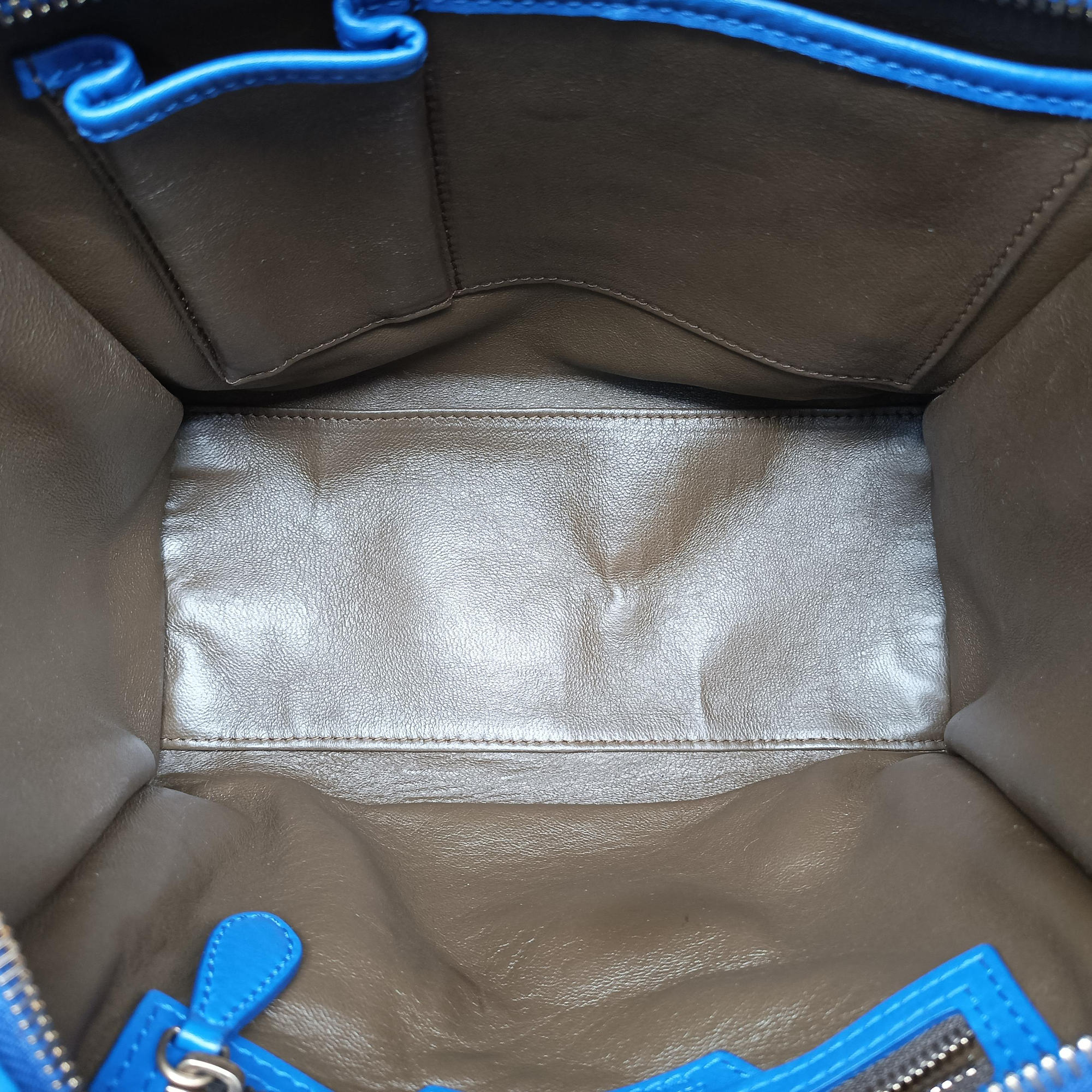 Pre-owned Celine Luggage Mini Shopper Blue Leather  handbag | stylenewstar