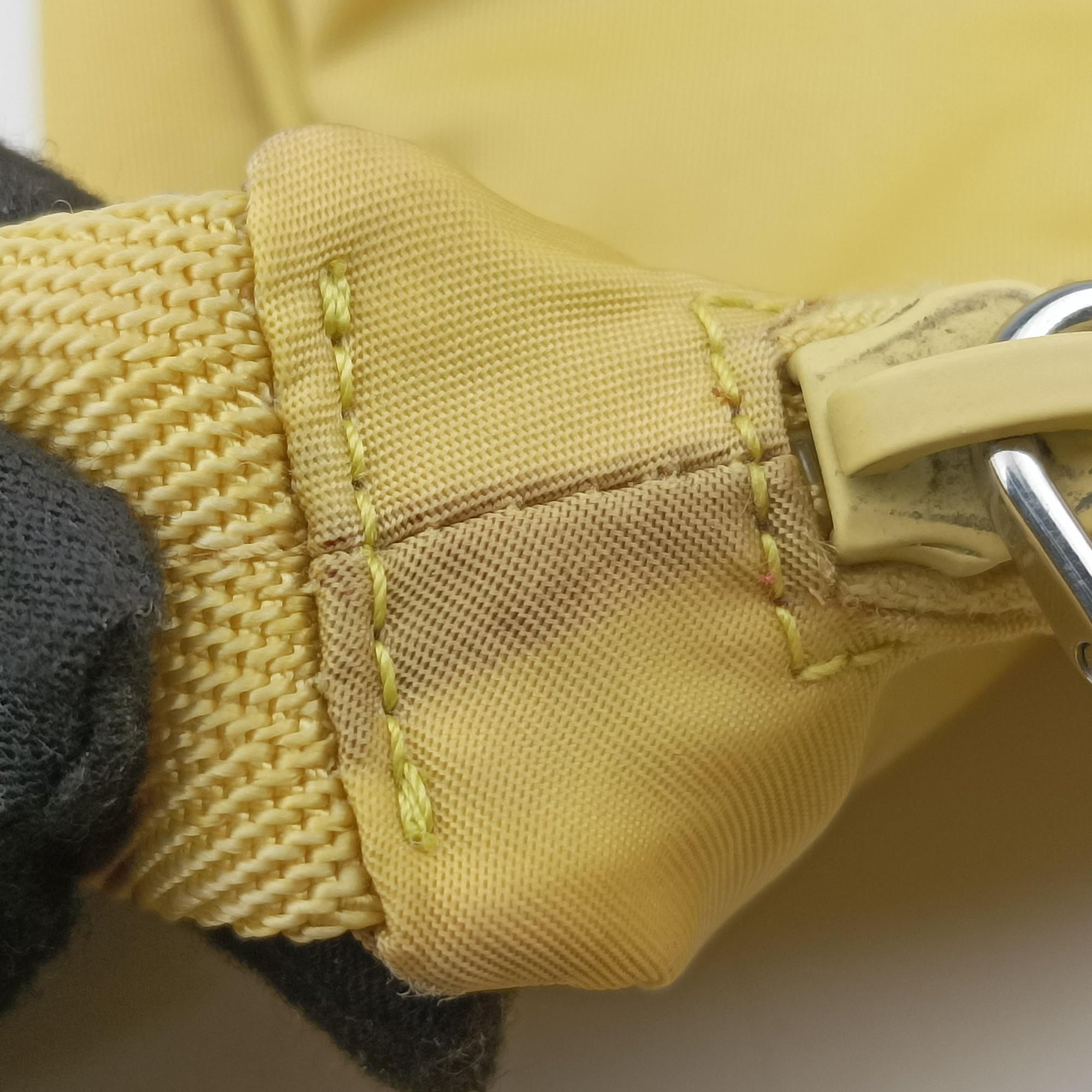 Pre-owned Prada Re-Edition2000 Yellow nylon 1NE515 handbag | stylenewstar