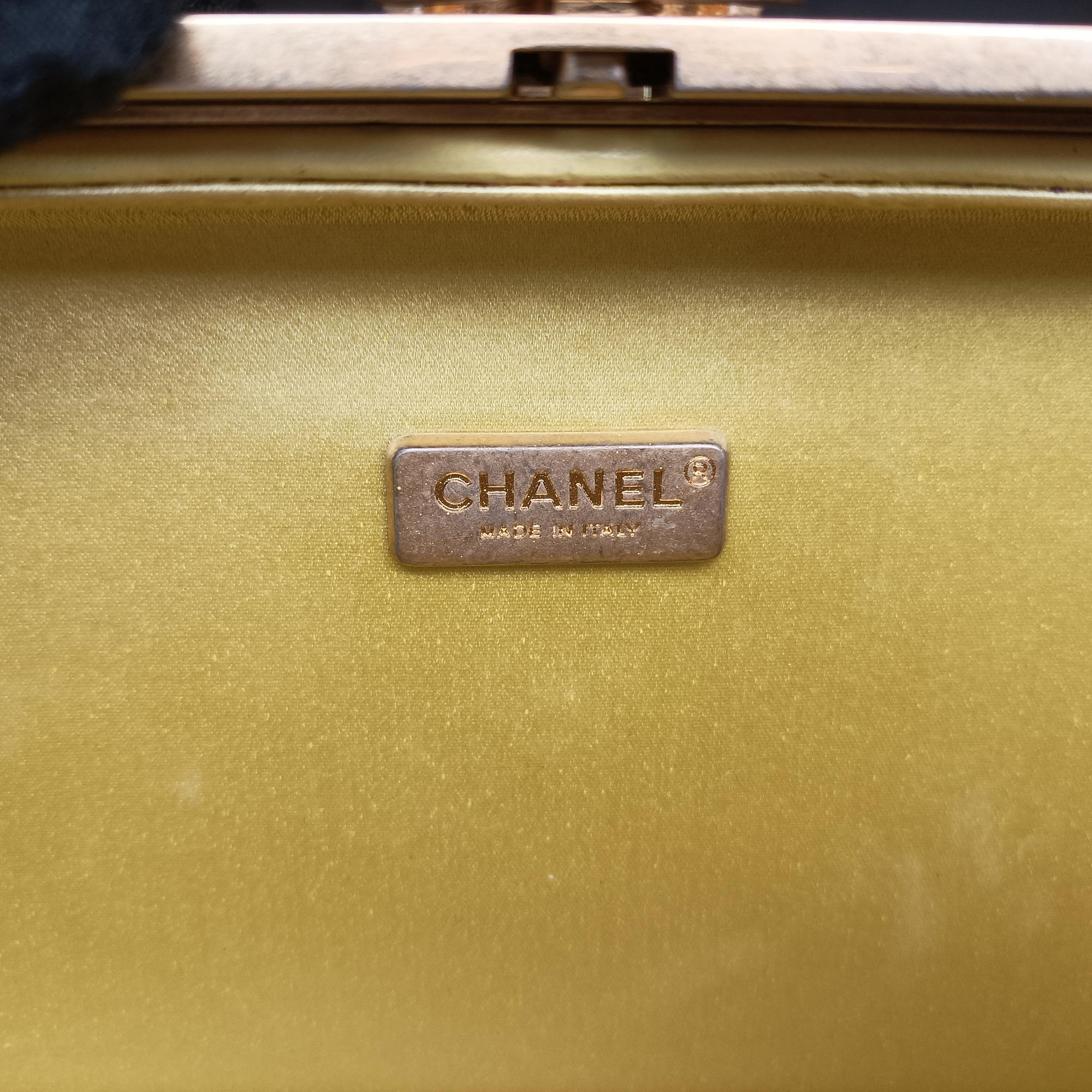 Pre-owned Chanel Chocolate Bar Yellow lambskin A94482 shoulderbag | stylenewstar