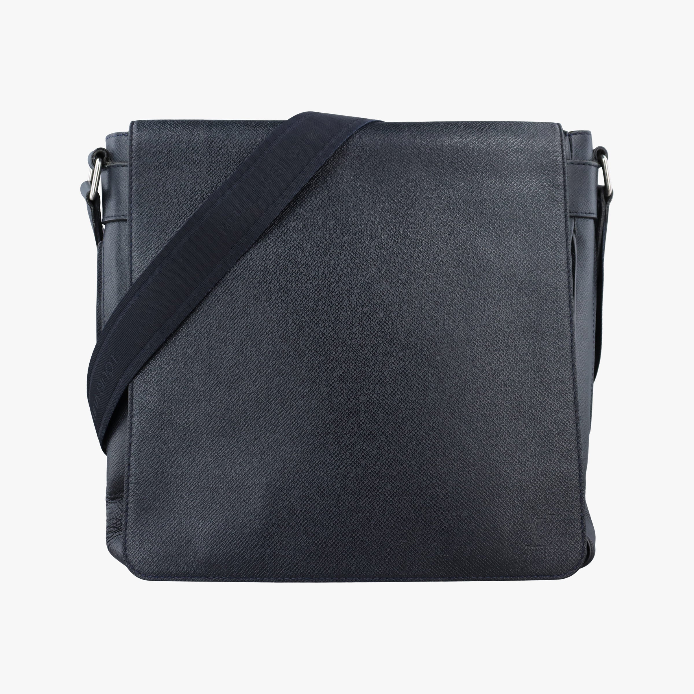Pre-owned Louis Vuitton ANDREI ARDOISE Taiga M32482 shoulderbag | stylenewstar