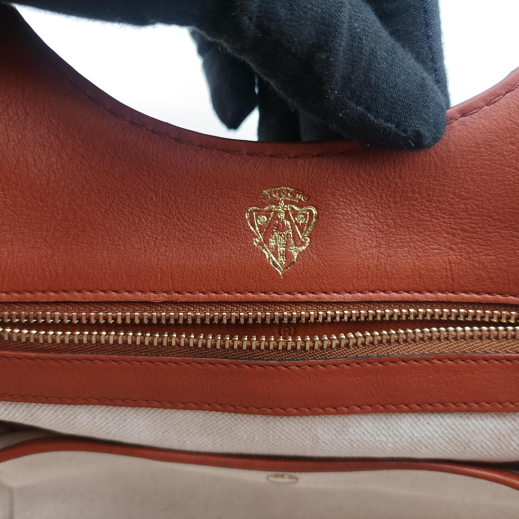 Pre-owned Gucci Stirrup Brown leather 277514 handbag | stylenewstar