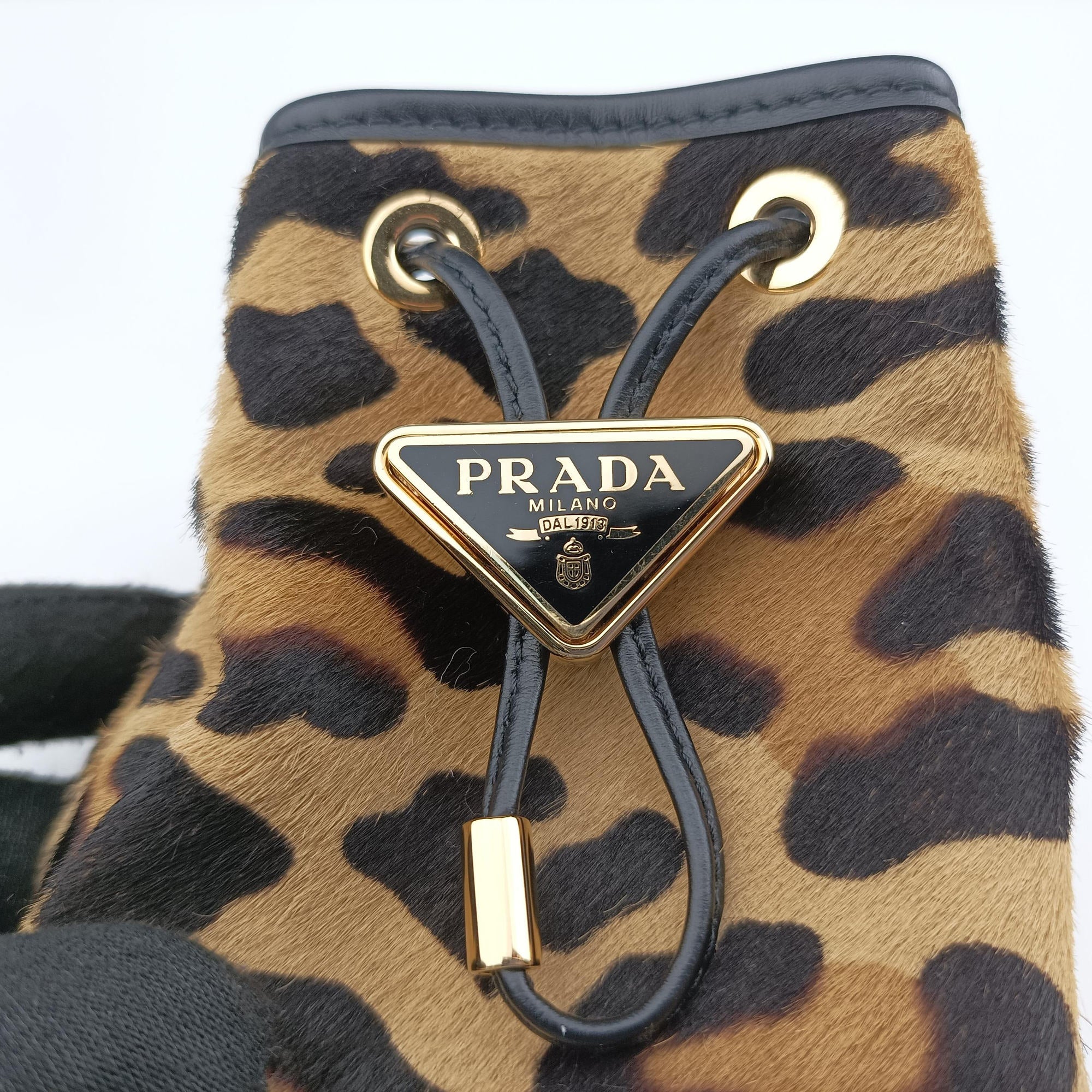 Pre-owned Prada Leopard print mini pouch Beige x Black x Light Brown pony hair×leather 1NR016 shoulderbag | stylenewstar