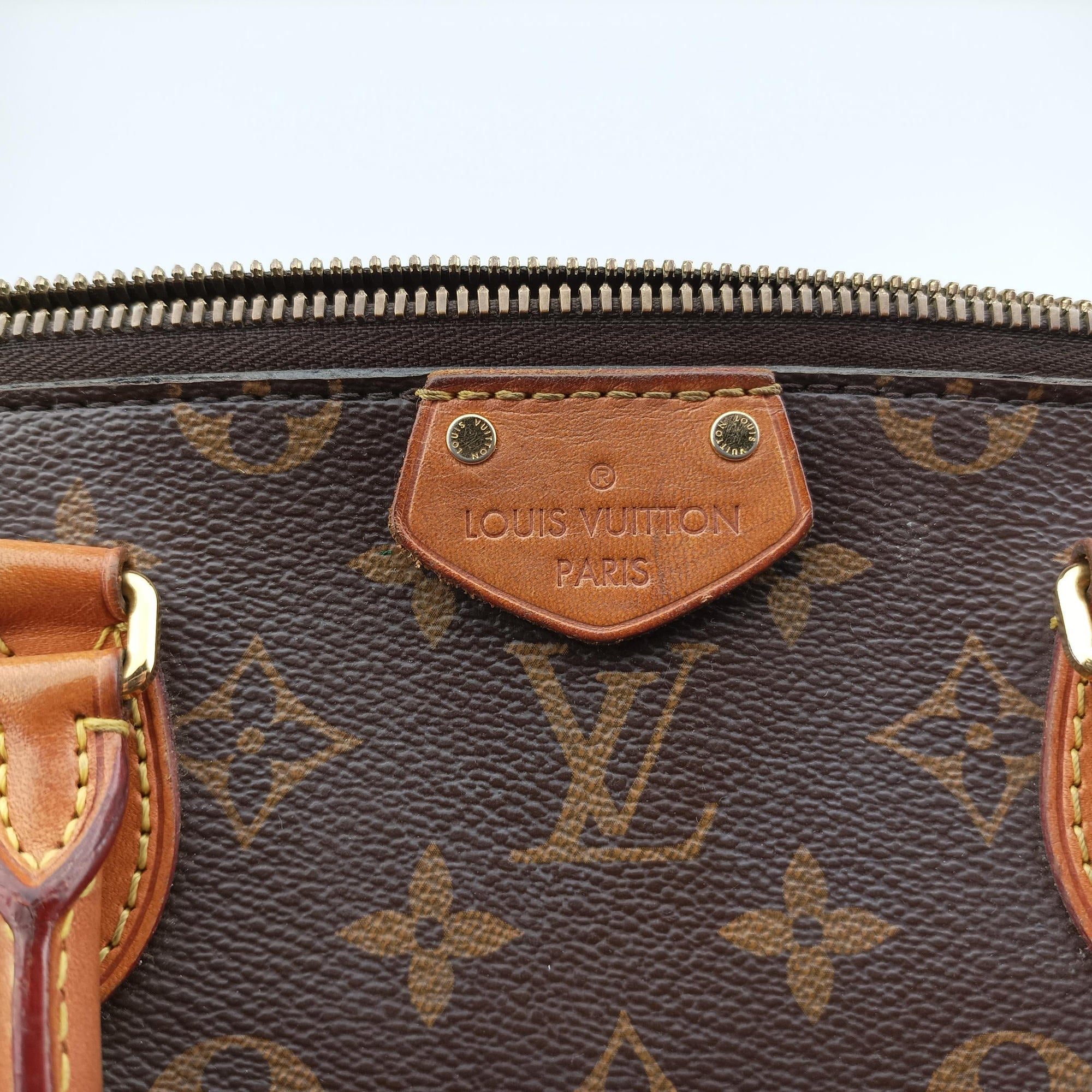 Pre-owned Louis Vuitton Turen PM brown Monogram Canvas M48813 shoulderbag | stylenewstar