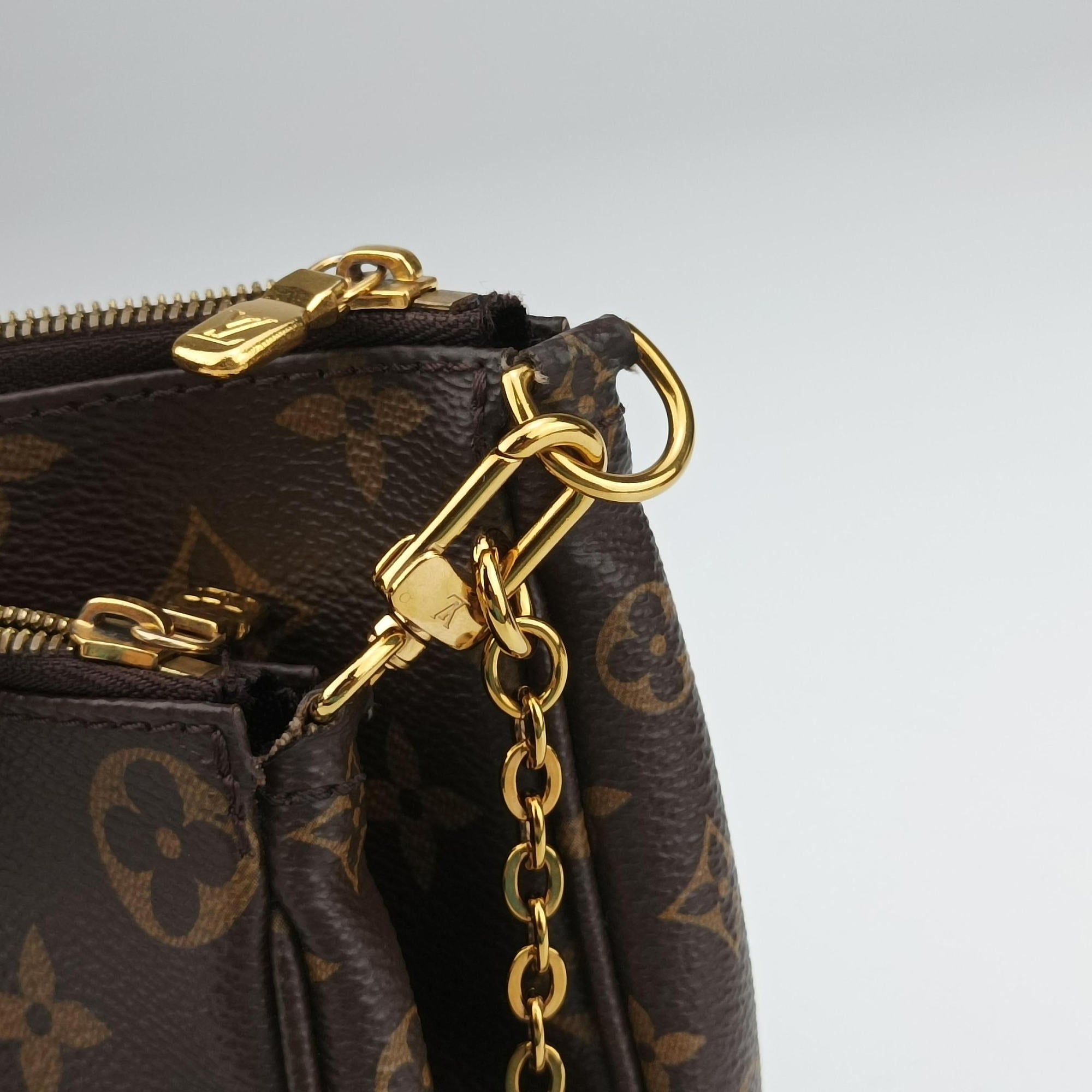 Secondhand Louis Vuitton Multi Pochette Accessoir brown×khaki Monogram Canvas M44813 shoulderbag | stylenewstar