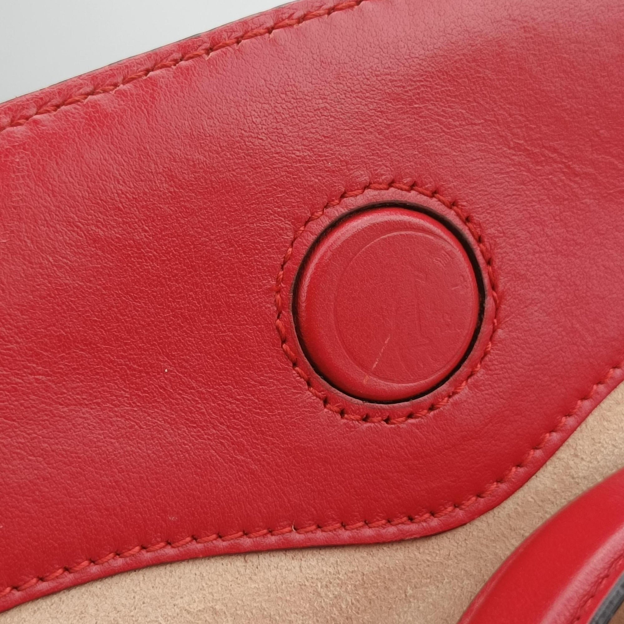 Secondhand Gucci GG Marmont Red Leather 443505 shoulderbag | stylenewstar
