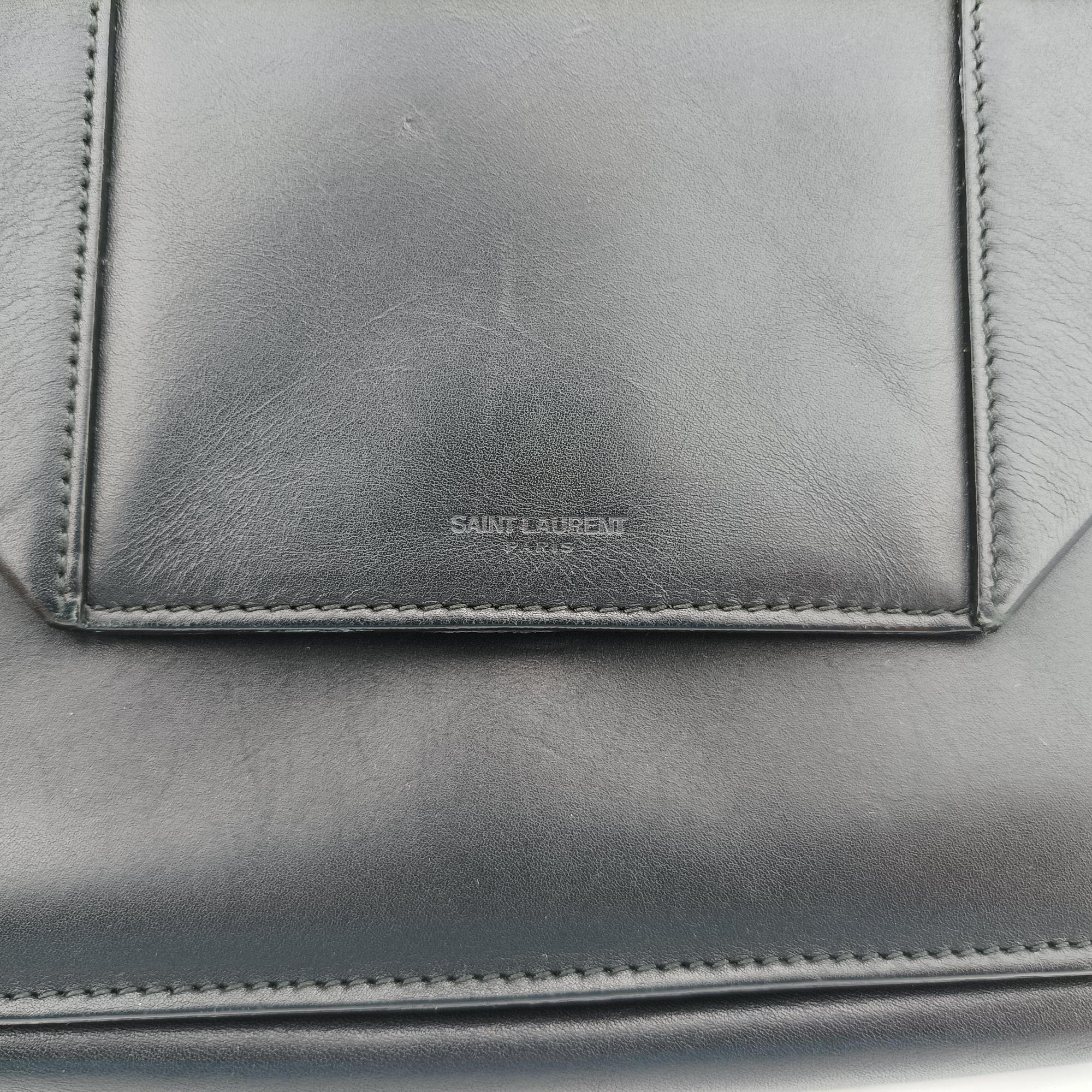 Vintage Yves Saint Laurent BETTY Black Leather 314515 shoulderbag | stylenewstar
